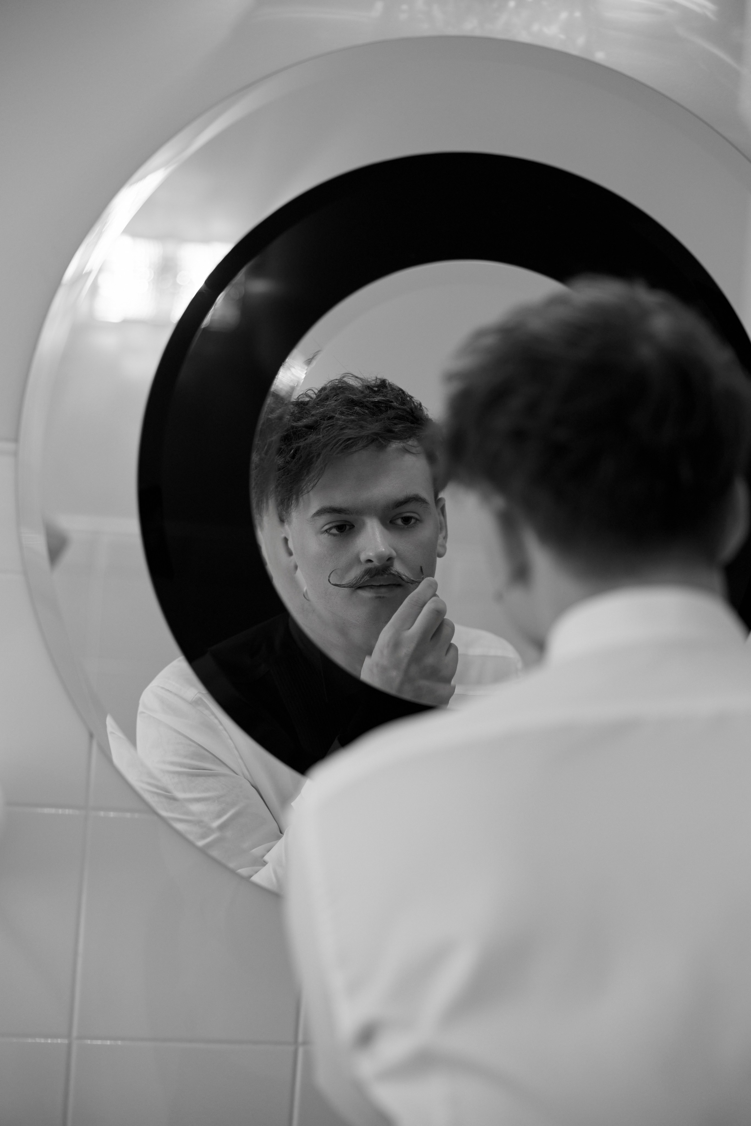 Wiktoria & Kacper. Pałac Goetz. Fotograf ślubny i rodzinny w Krakowie Yana Klymova