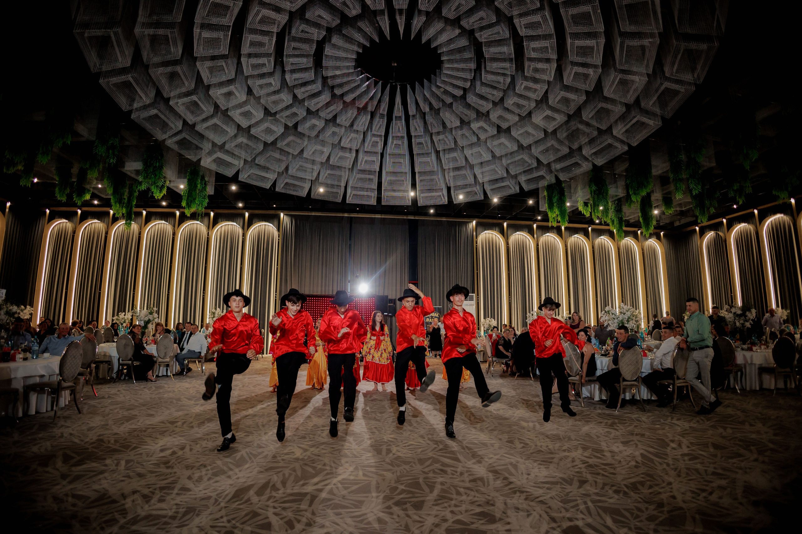 Nunta Nicoleta & Răzvan | Fotografie & Videografie Profesională. Servicii foto-video profesionale, pentru momente de neuitat