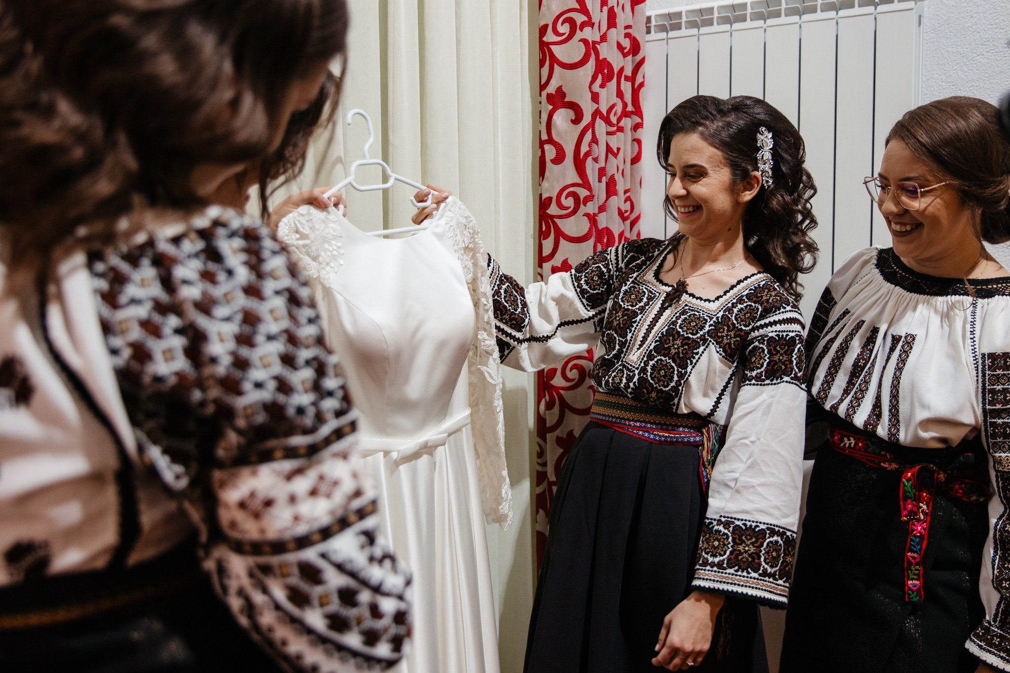 Nunta de Poveste la Sucevița: Cristi și Andreea. Servicii foto-video profesionale, pentru momente de neuitat