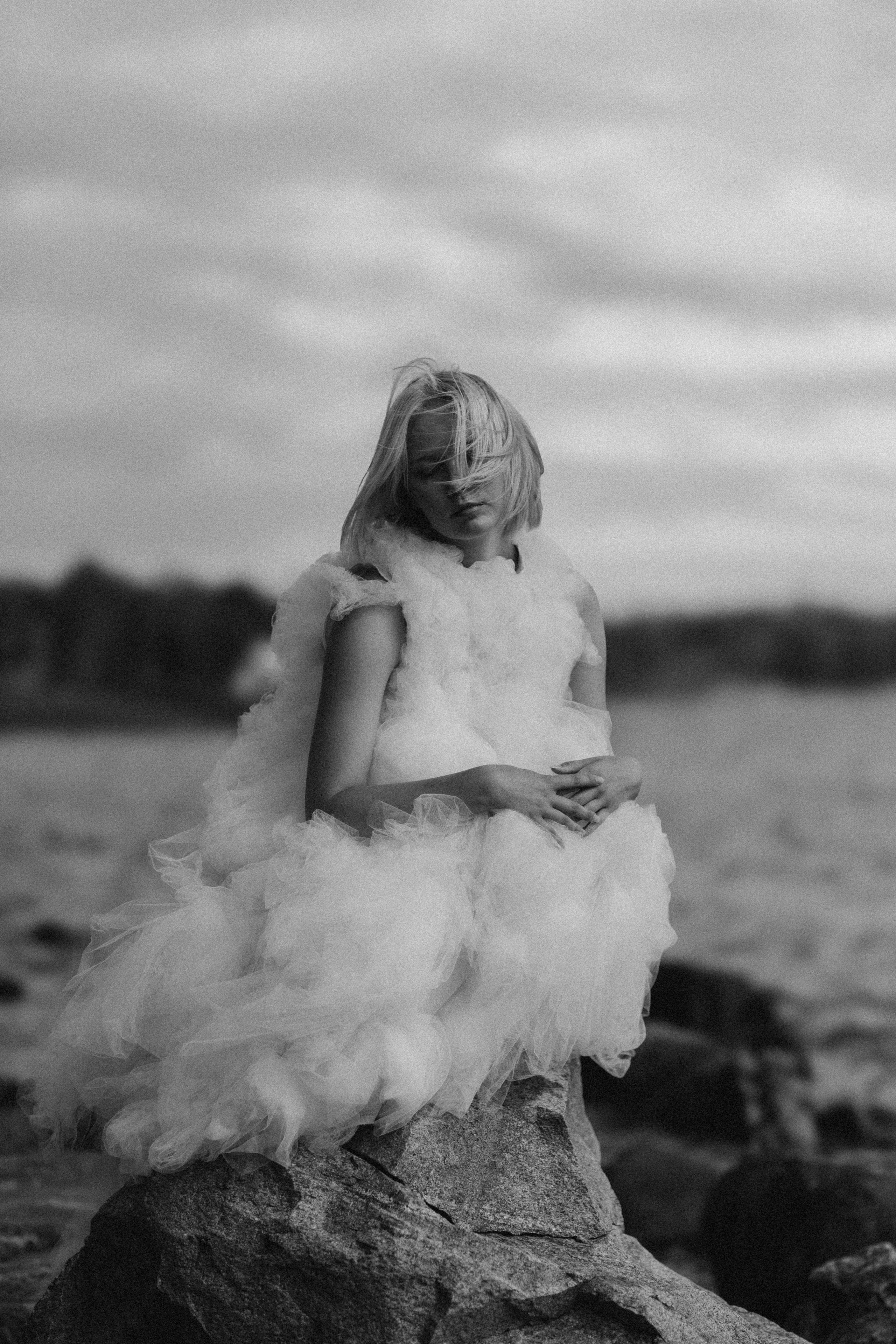 B&W. Wedding and potrait photographer in Helsinki Vickan O