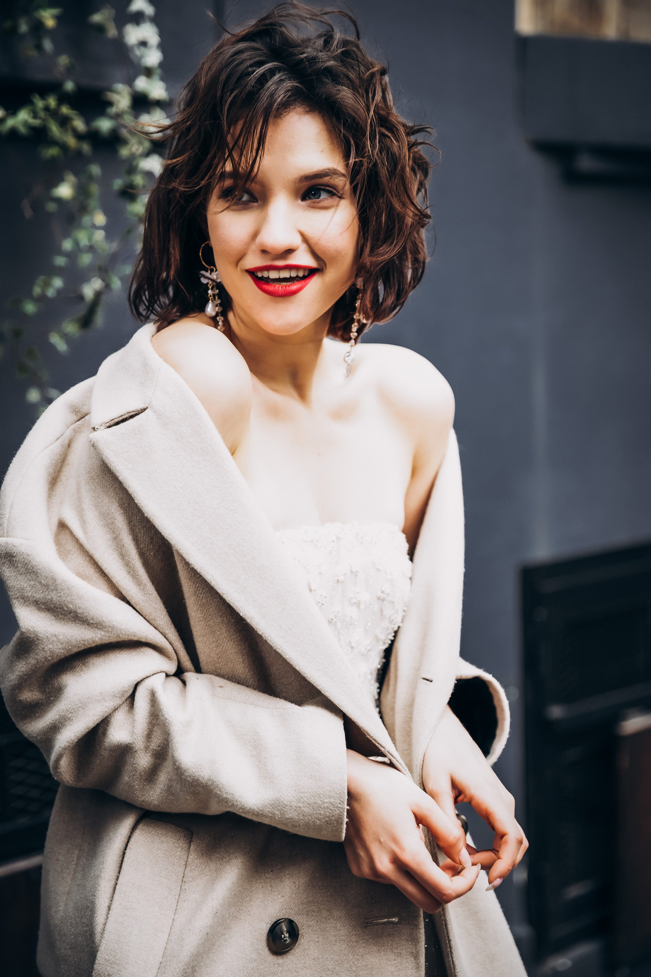 Istanbul wedding photoshoot with historic town hall and Bosphorus views – Lake Como, Spain, Italy.