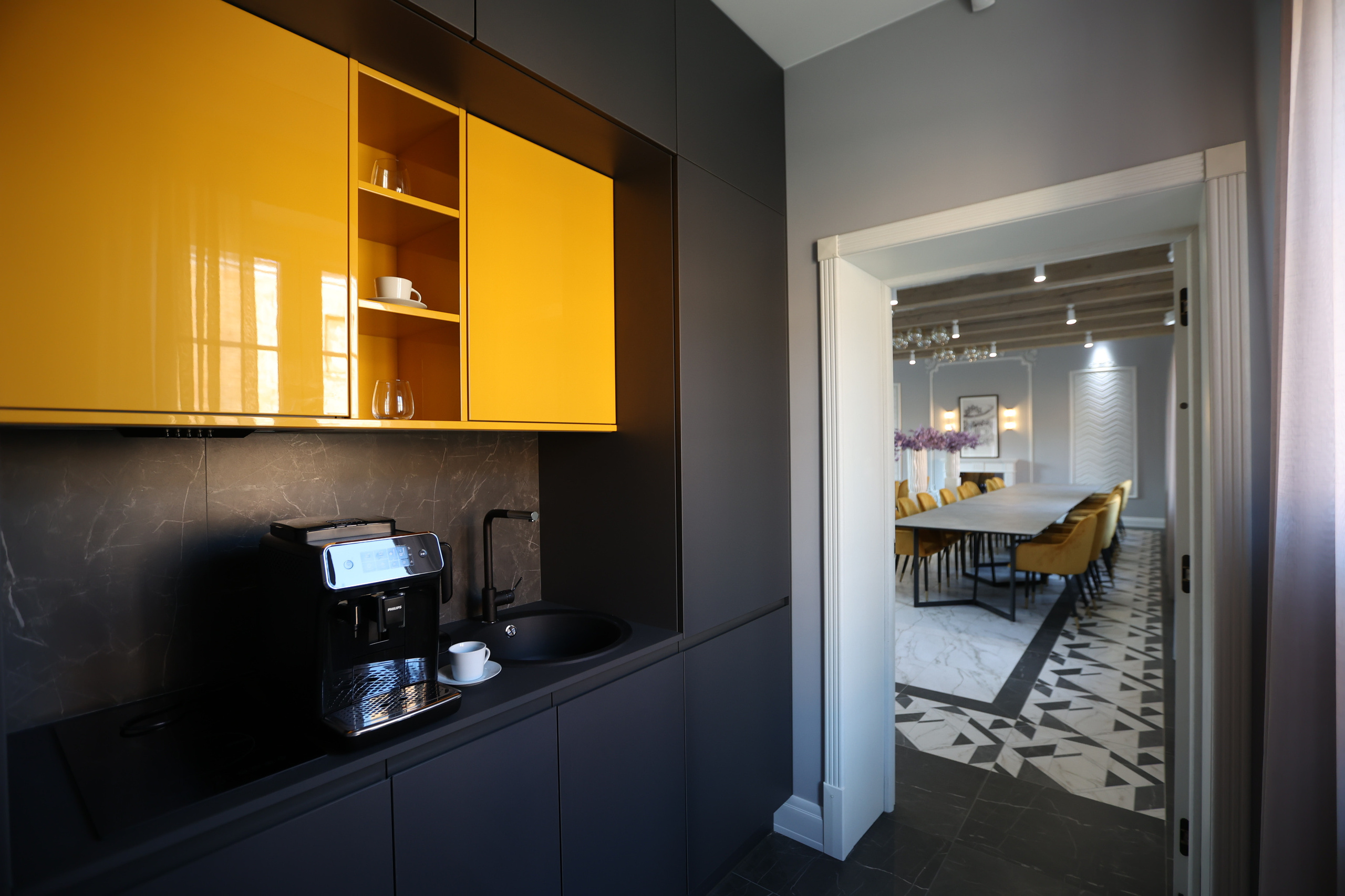 Konferenču zāle 13, Mihaila iela 13, Daugavpils. Interjera dizaina studija 4 Stūri