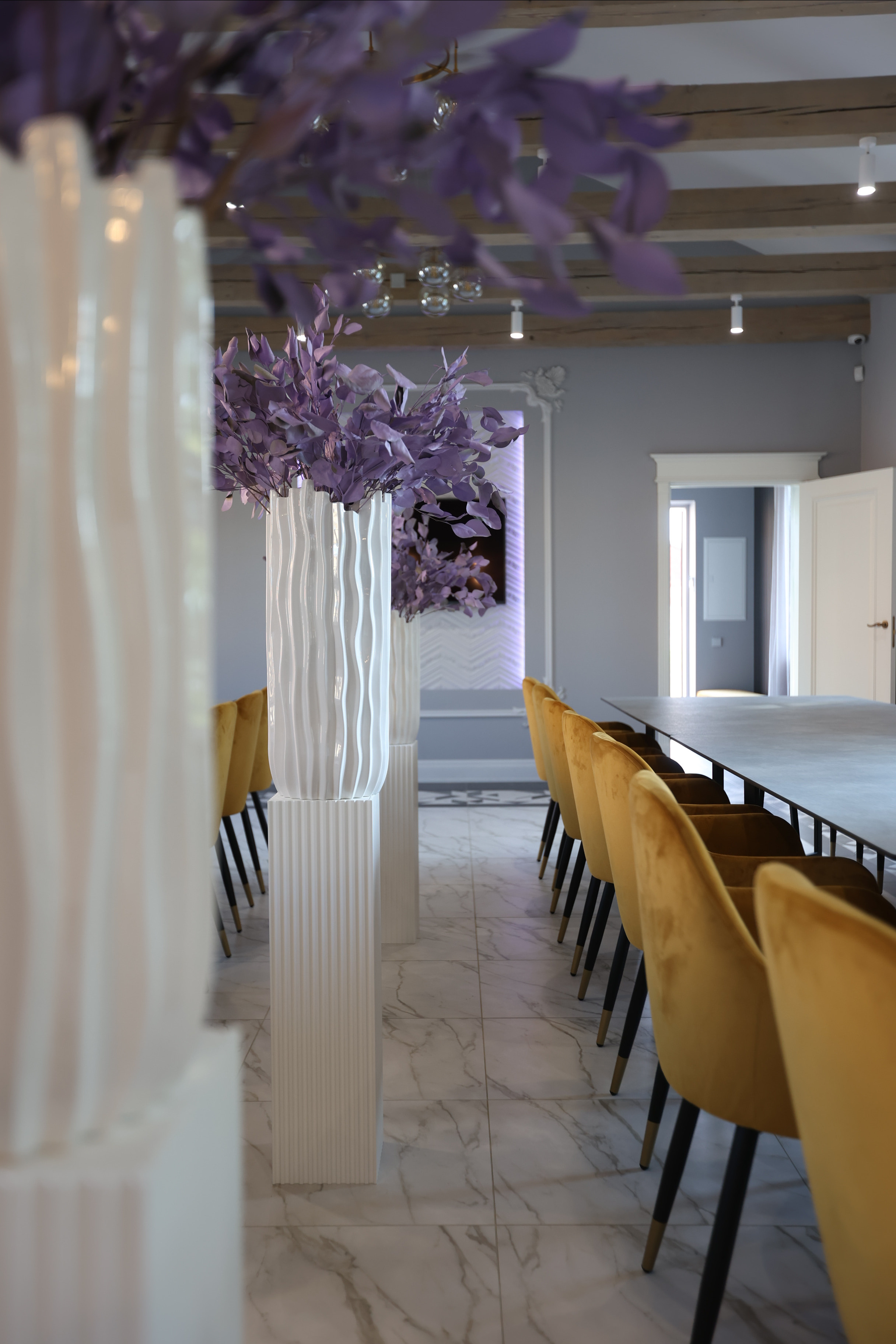 Konferenču zāle 13, Mihaila iela 13, Daugavpils. Interjera dizaina studija 4 Stūri