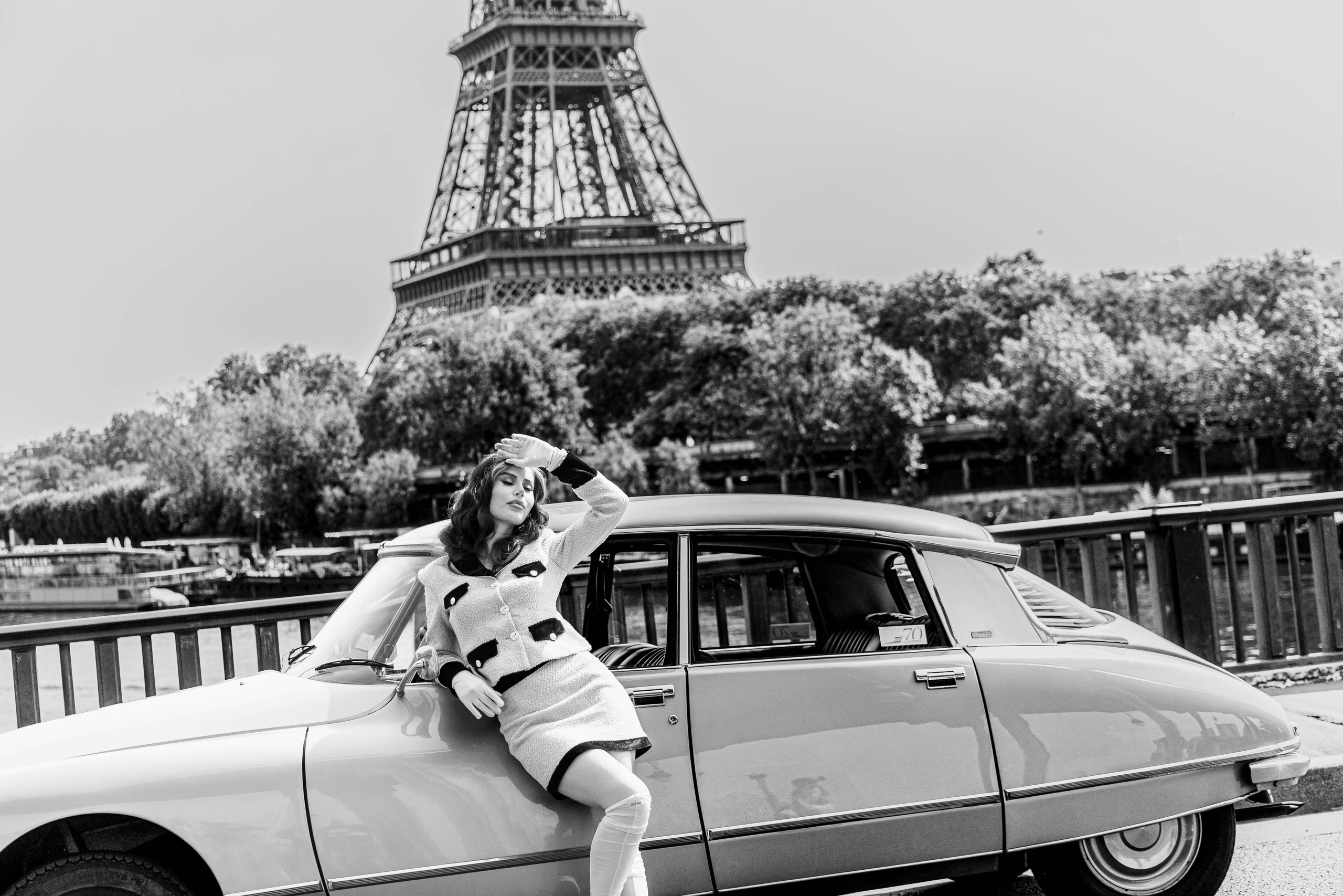 Paris Photo Tour in a Classic DS23 Pallas. Photographe à Paris
