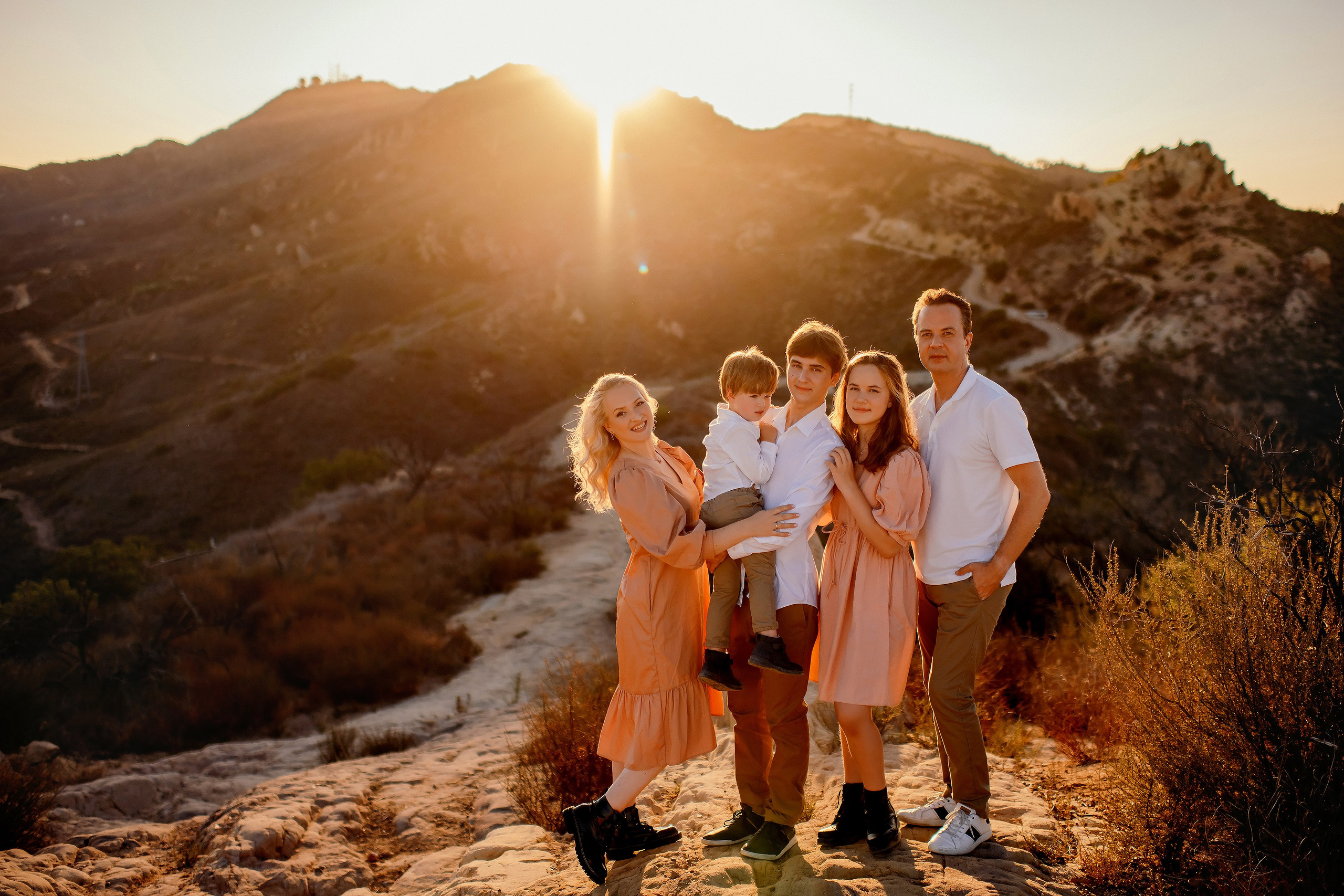 Family photo shoot. Photographer. Wedding, maternity and family photographer in Charlotte Tasha Minn