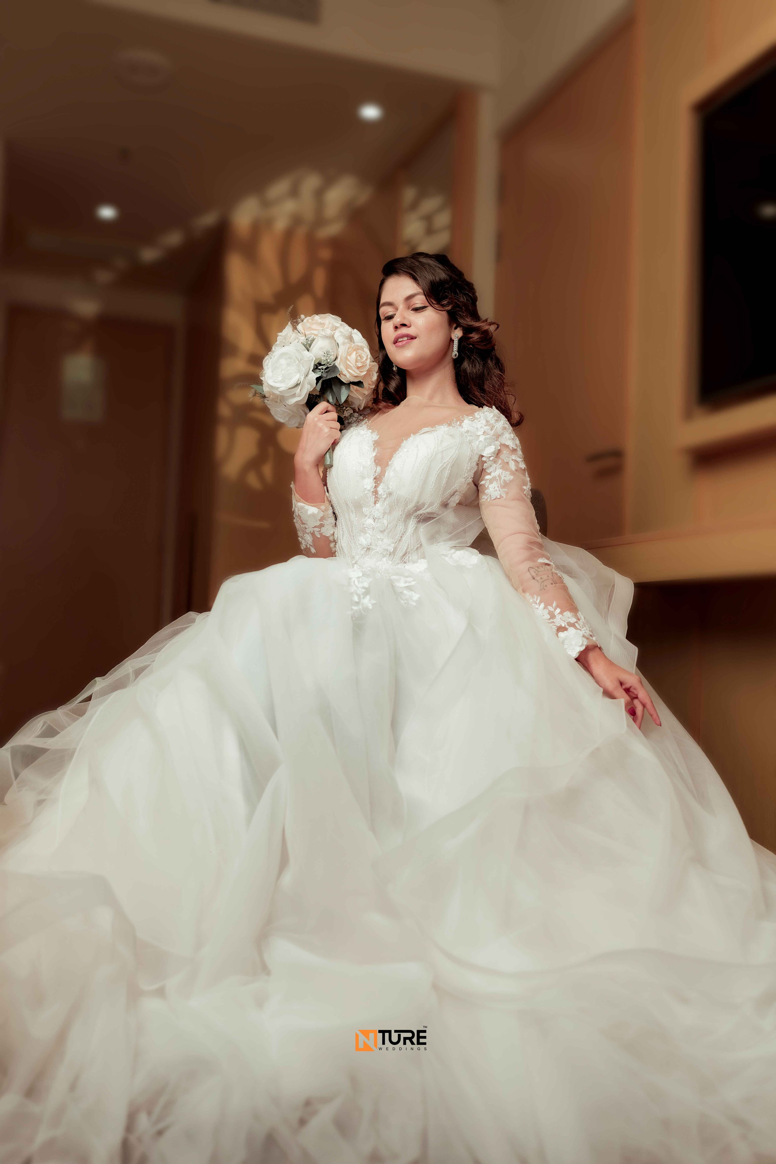 ROSHINI. NTURE WEDDING