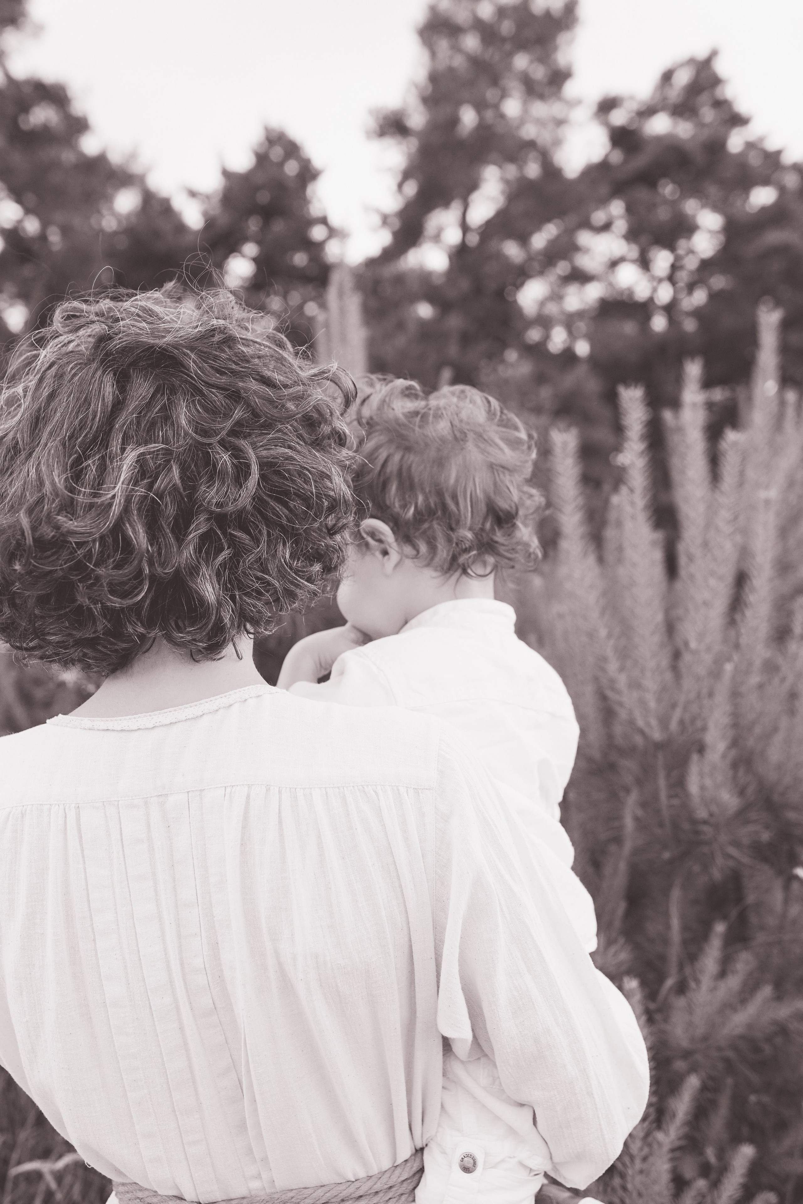 Mother Earth: Proiect de Fotografie Maternitate | Mădălina Beda. Madalina Beda- Artist vizual, fotograf, doula la nastere, consultant babywearing Brasov si in toata tara