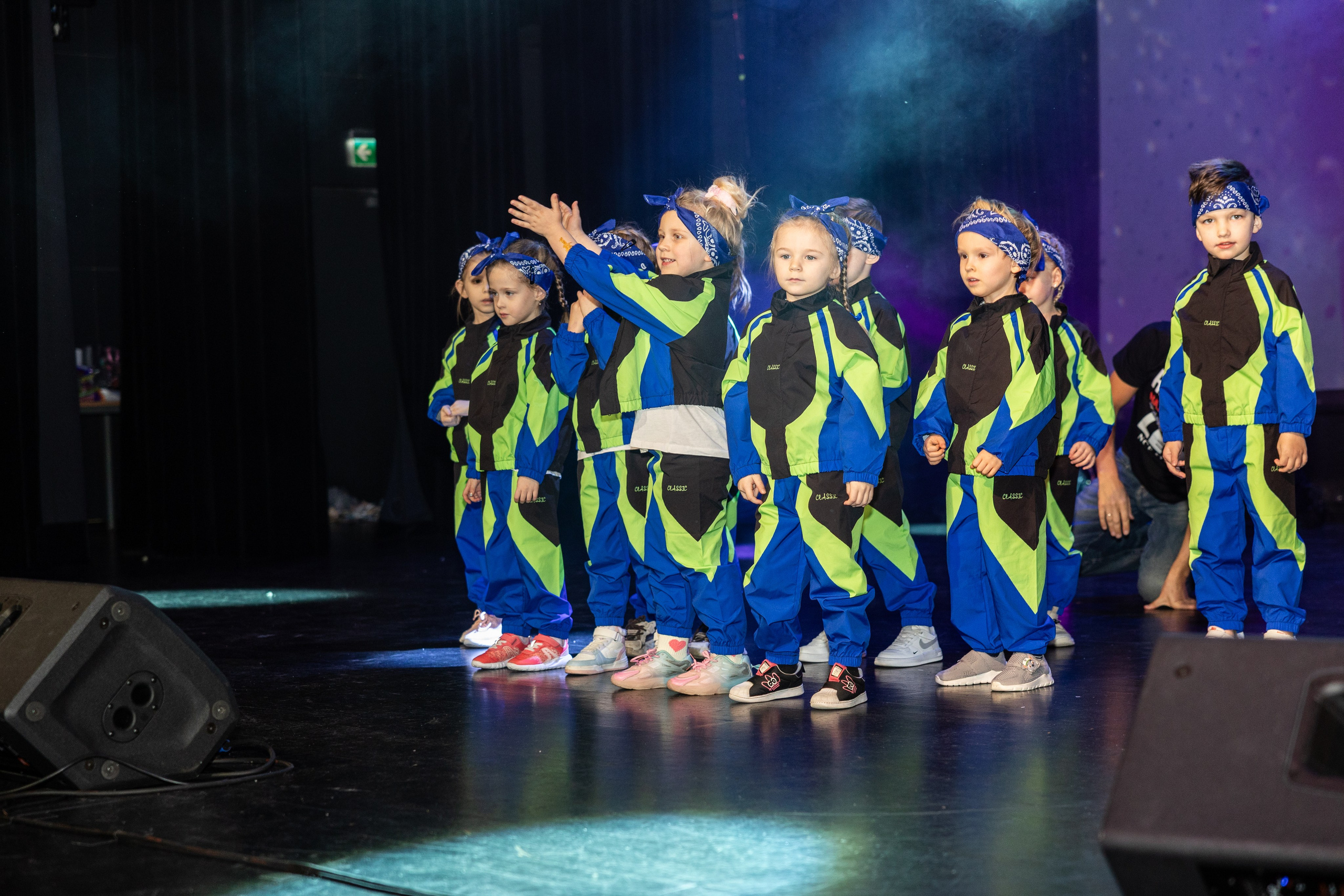 LEO DANCE SHOW WINTER 2025. Семейный и детский фотограф в Варшаве Мила Бобровская