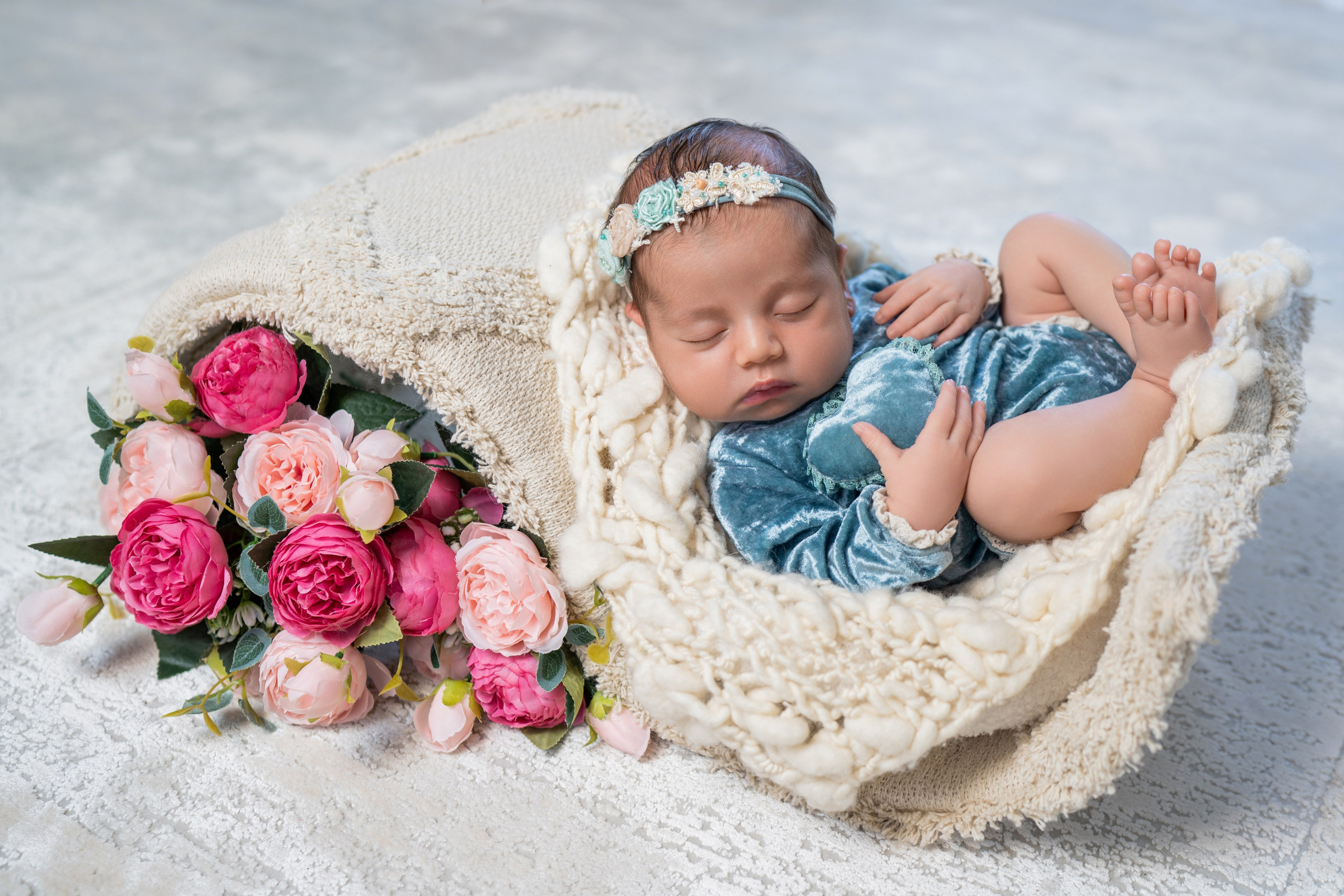 Newborn studio. Bébé Newborn Photographer in Copenhagen