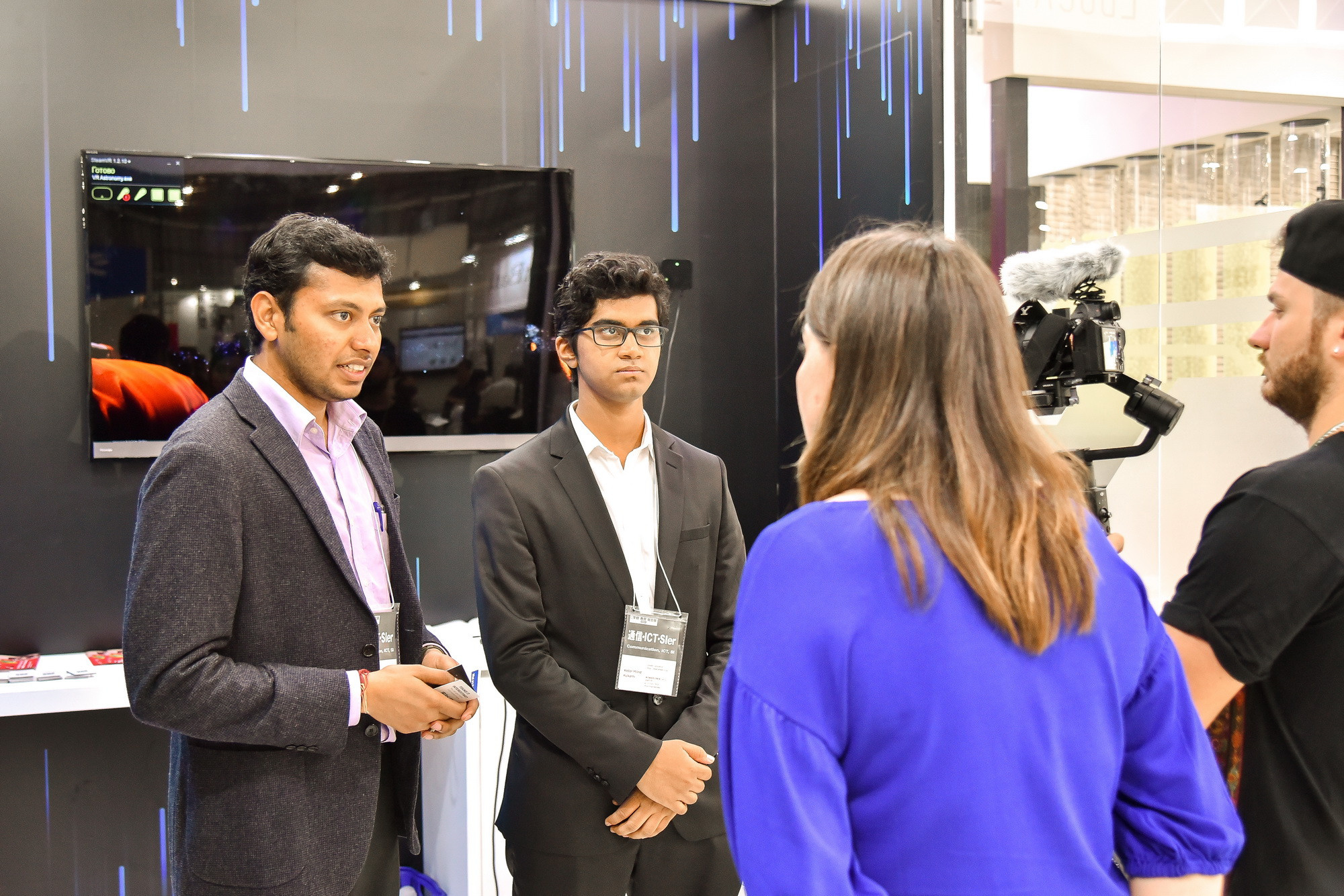 Reportage. Photographer in Tokyo, Japan