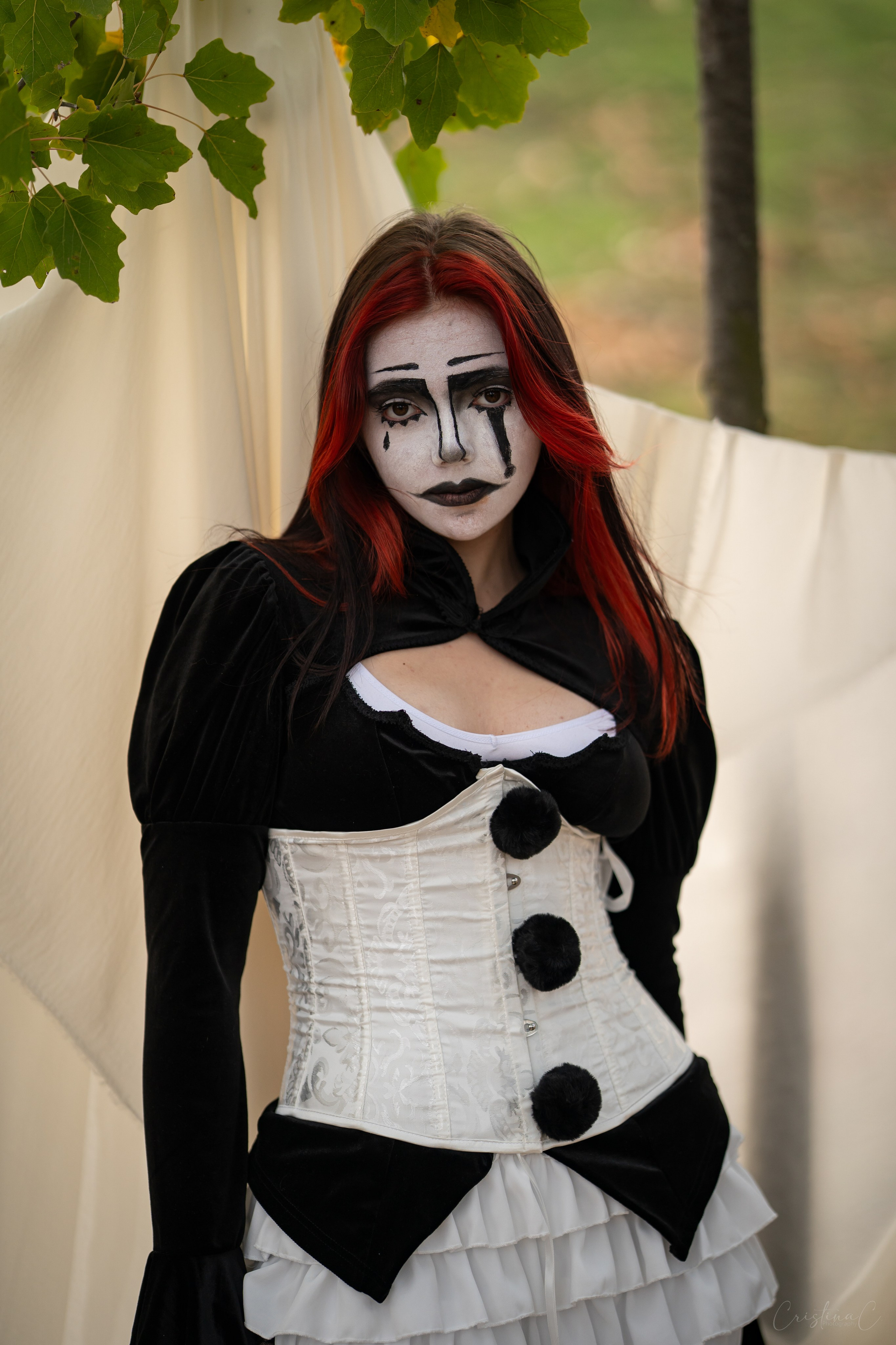 Oameni- WestSideHalloFest- 2025. Bycristinaciobanu