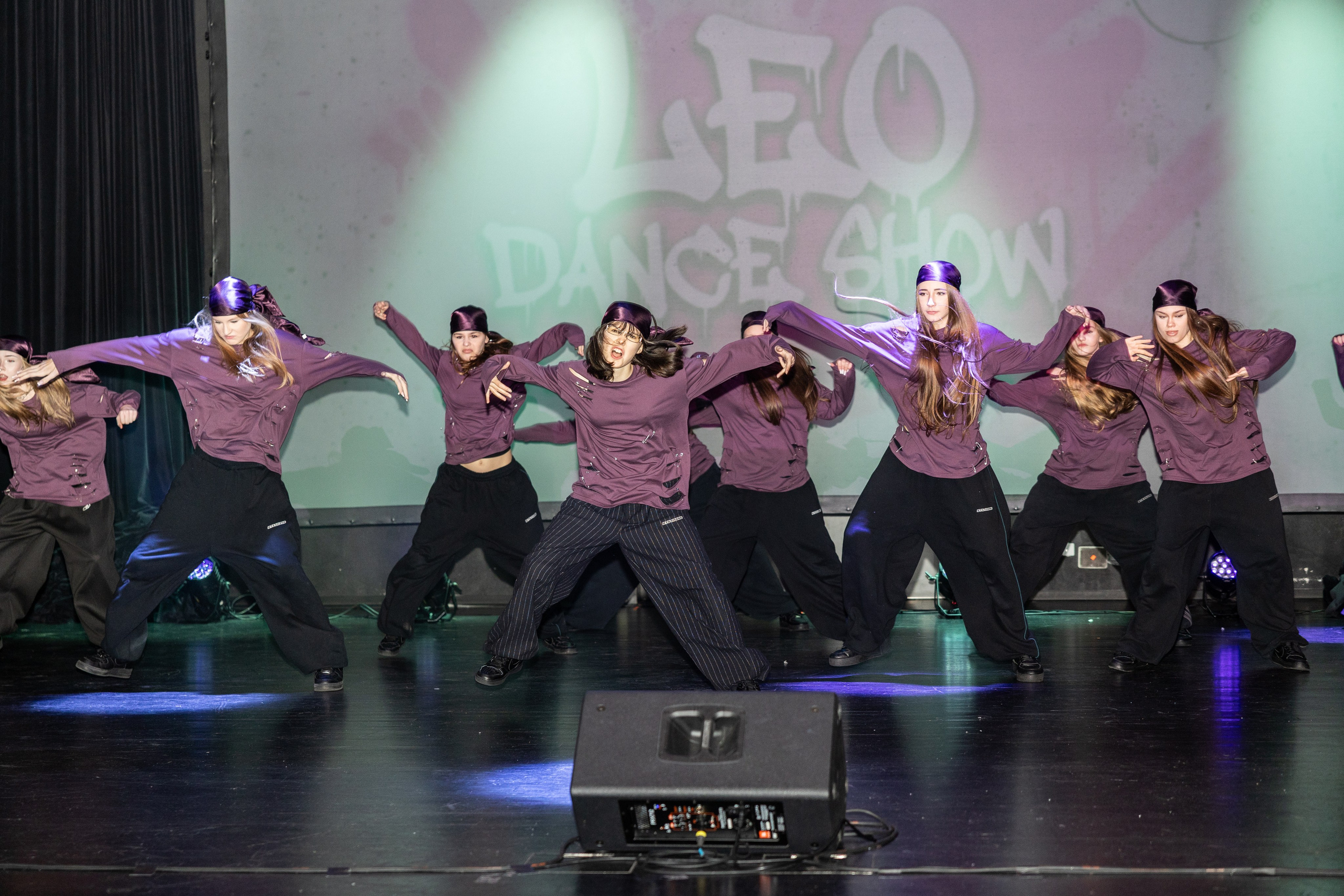 LEO DANCE SHOW WINTER 2025. Семейный и детский фотограф в Варшаве Мила Бобровская