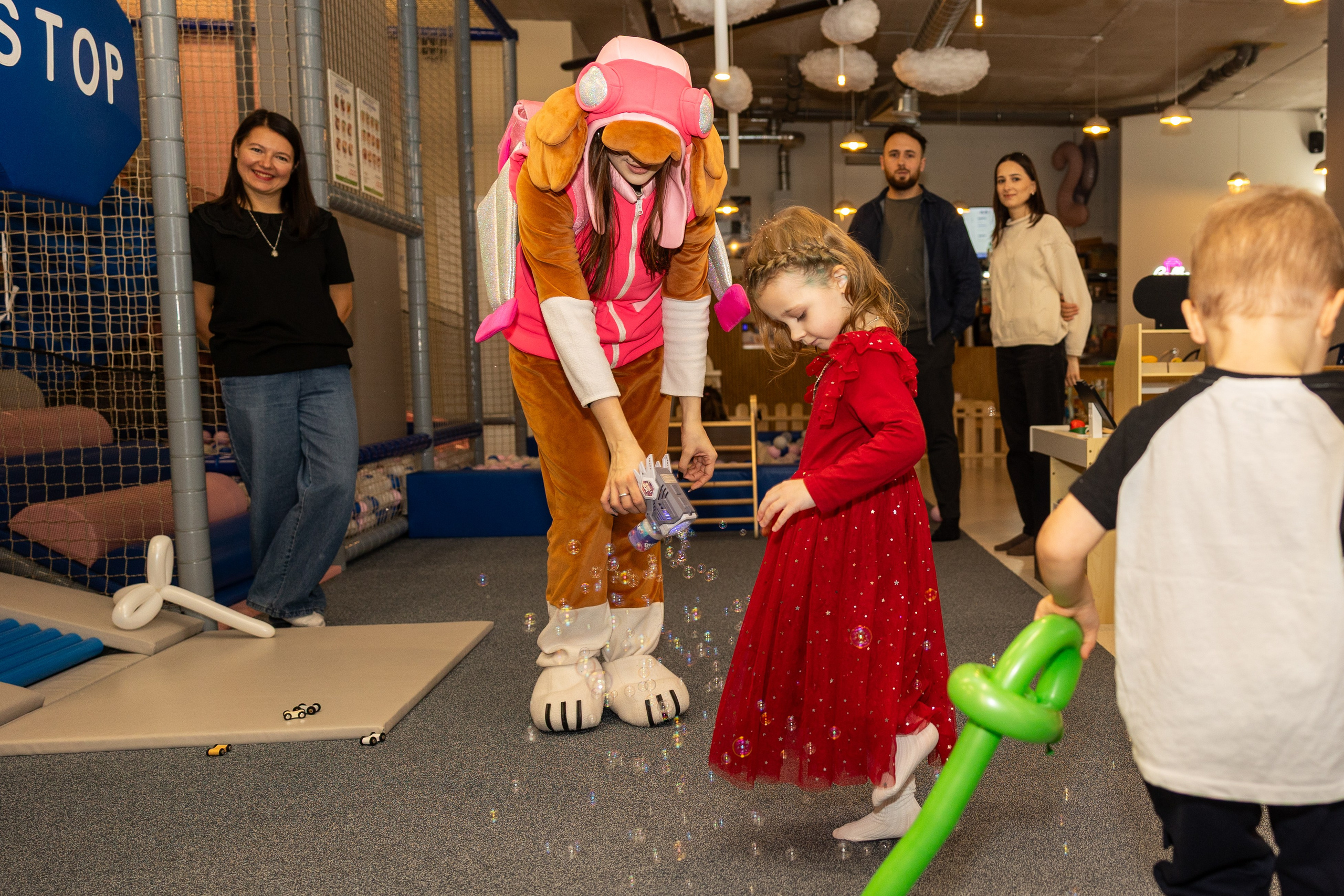 День рождения Артёма 24 января 2026 года. Семейный и детский фотограф в Варшаве Мила Бобровская