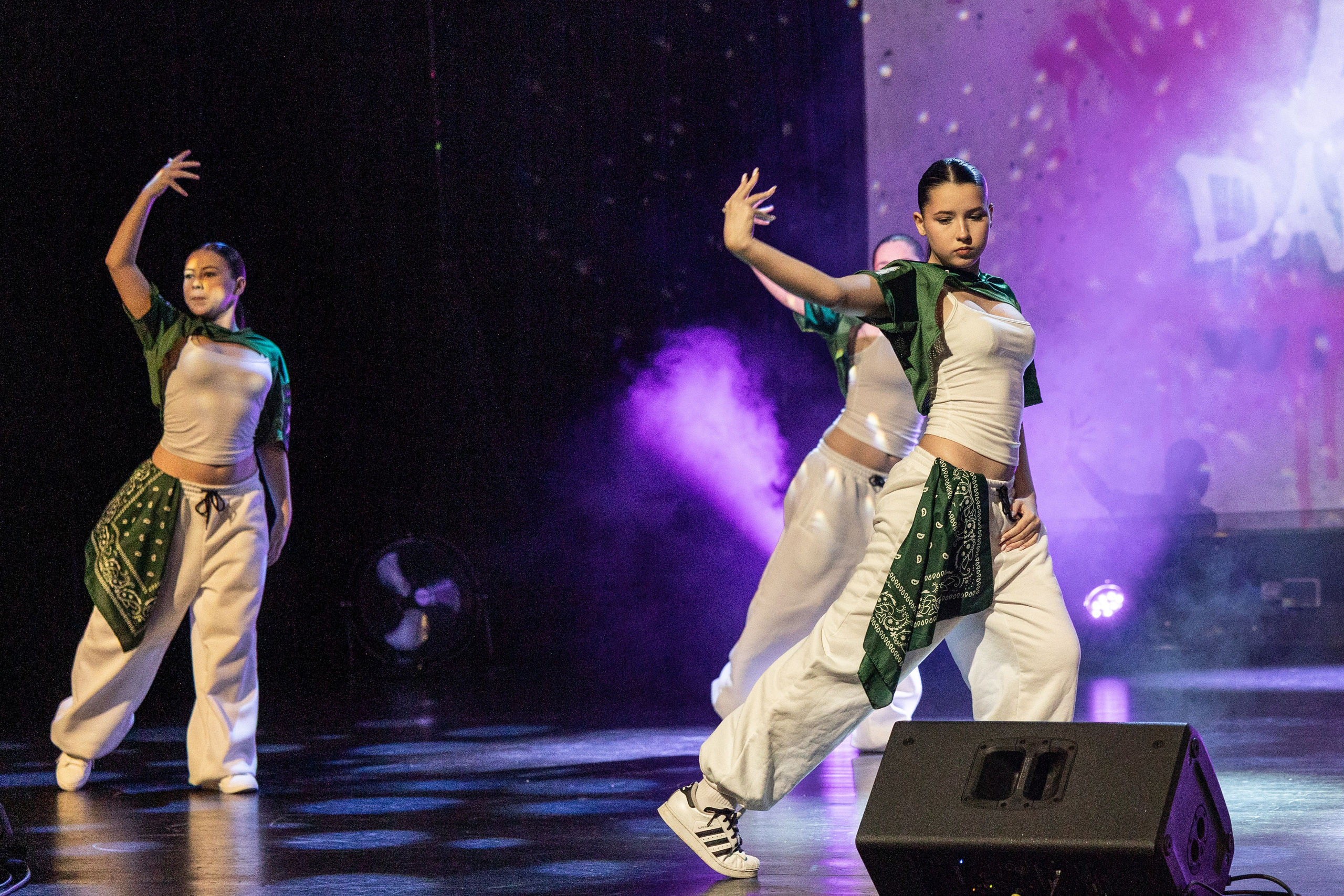 LEO DANCE SHOW WINTER 2025. Семейный и детский фотограф в Варшаве Мила Бобровская