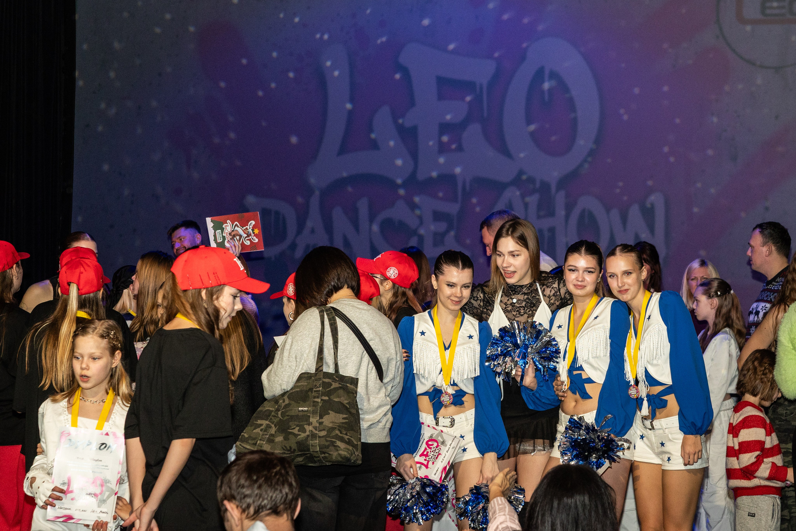 LEO DANCE SHOW WINTER 2025. Семейный и детский фотограф в Варшаве Мила Бобровская