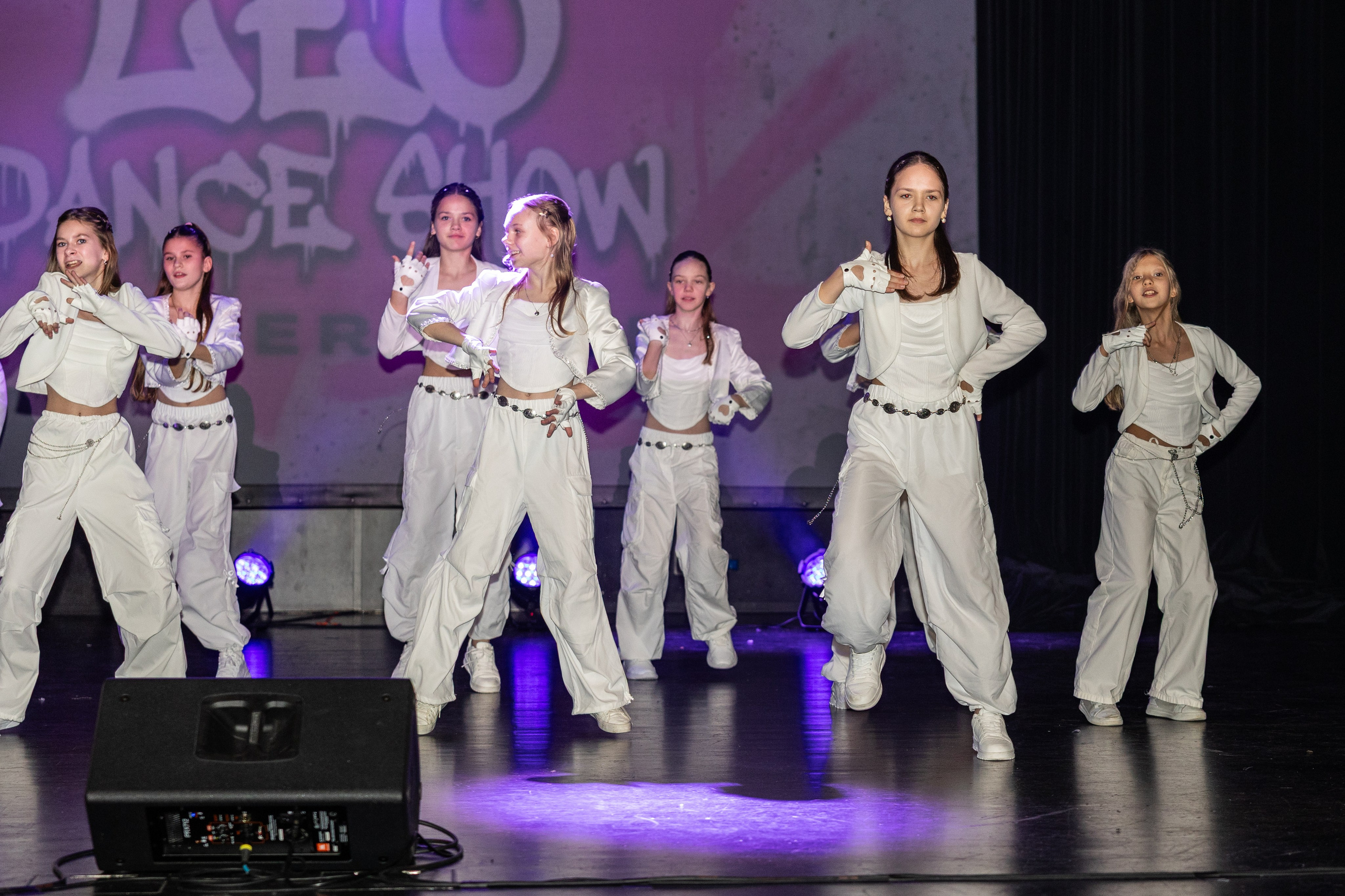 LEO DANCE SHOW WINTER 2025. Семейный и детский фотограф в Варшаве Мила Бобровская