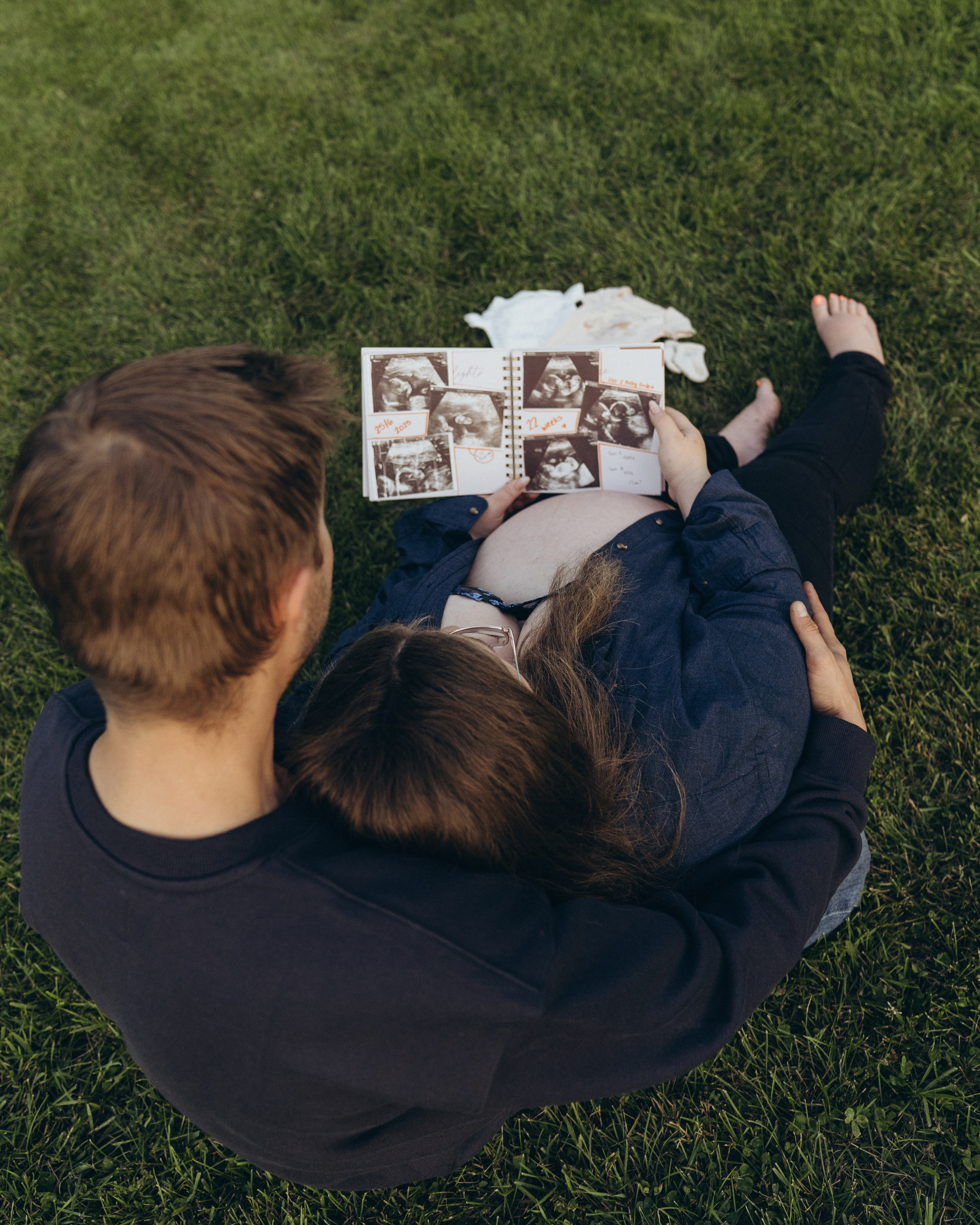 Maya and Arthur. Pragnancy & Love. Photographer Viktoriia Skavronskaya