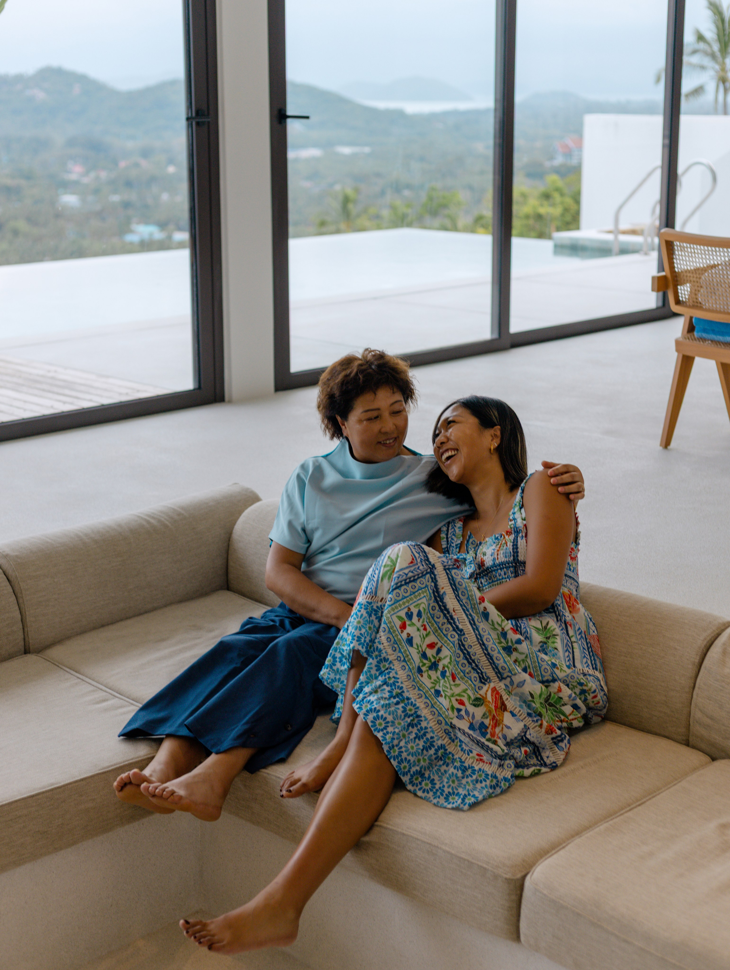 FAMILY PHOTO SHOOT. HOME