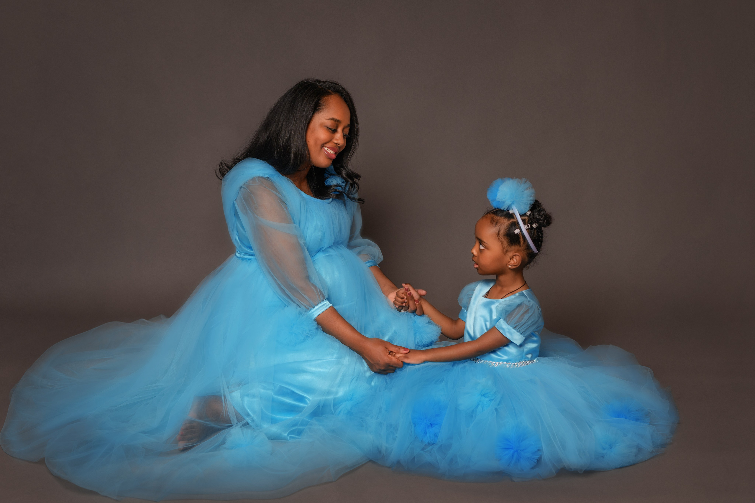 Bethelhem and her family. Wedding & family photography in Seattle area. Helen Michelle photographer