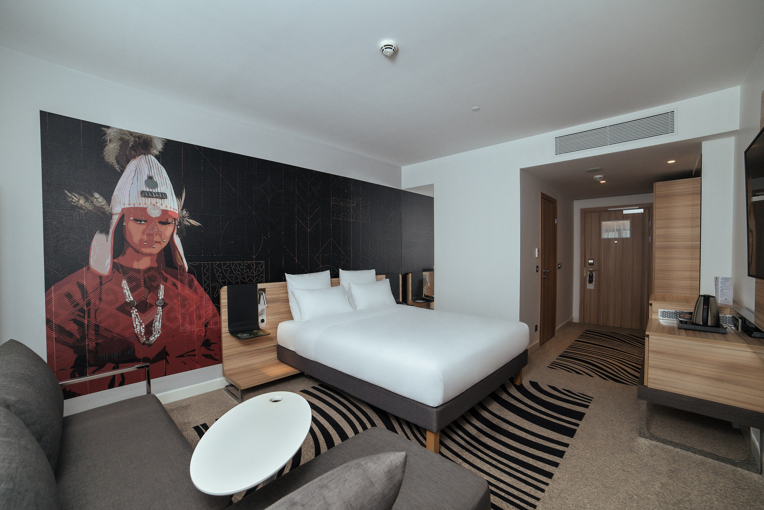 Hospitality. Dubai — Bishkek based Photographer