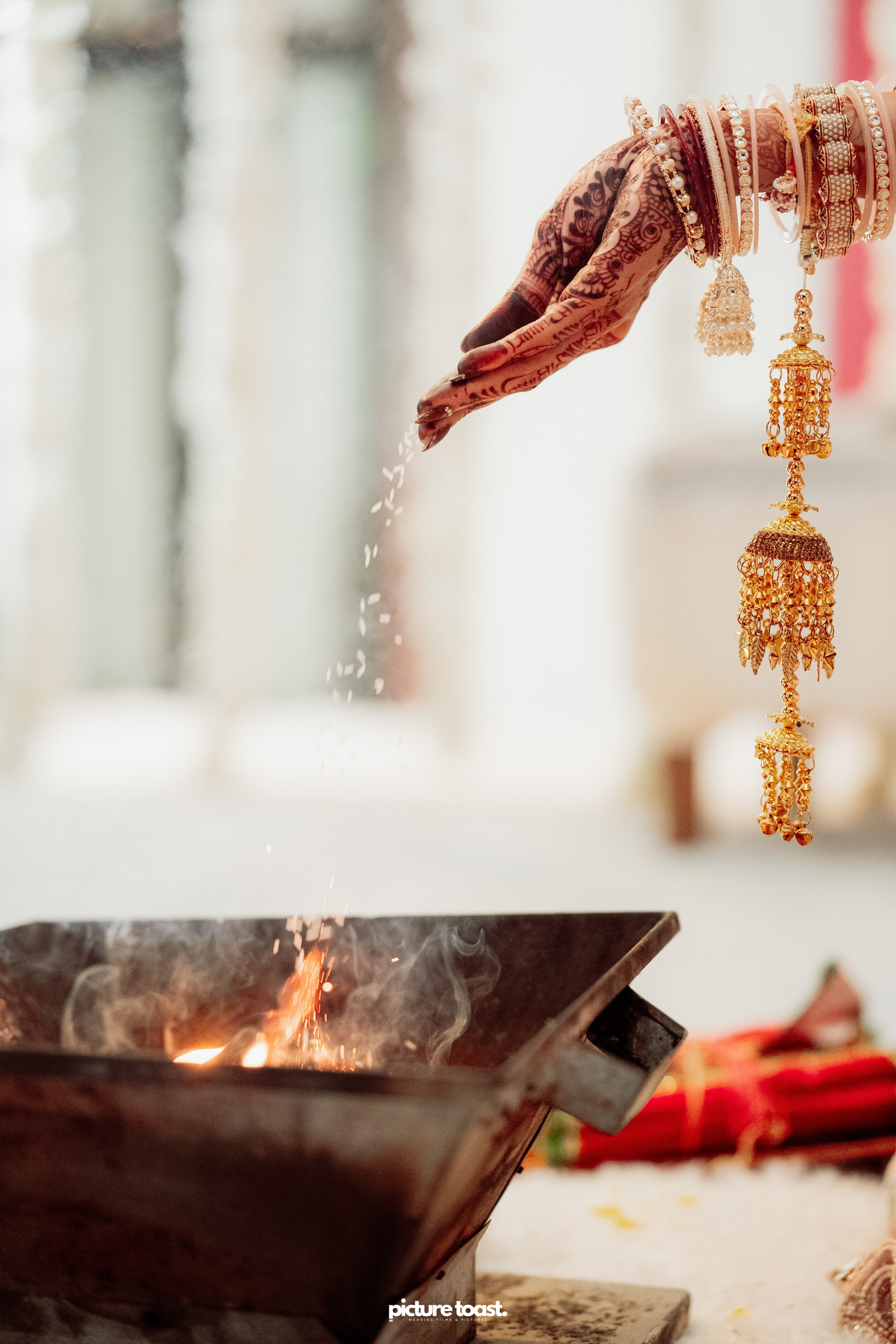 Gujarathi Wedding! Ft. Sahil & Thanima. Fine art Wedding Photographers in India & Canada