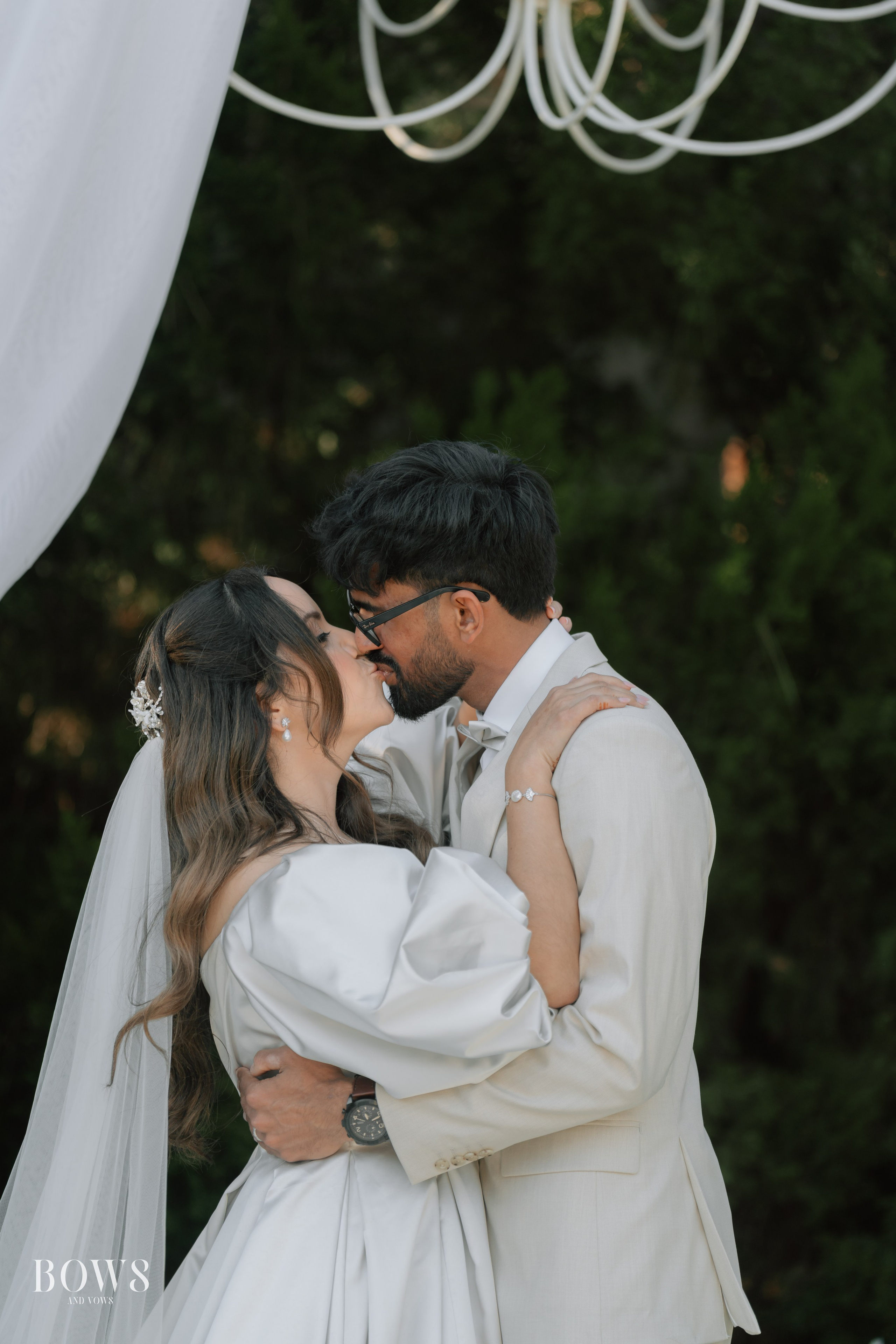 ARAVIND & MARISSA. WEDDING PHOTO COLOR GRADING