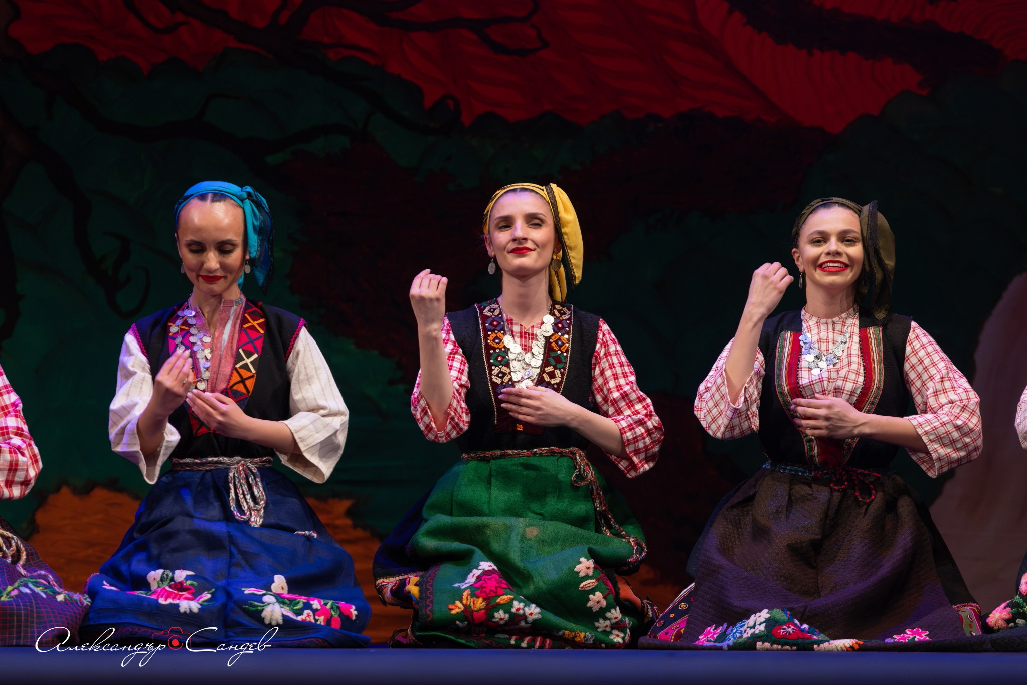 „Змейова сватба“, спектакъл на представителен ансамбъл „Шевица“ - 28.03.2026 -. Александър Сандев - website