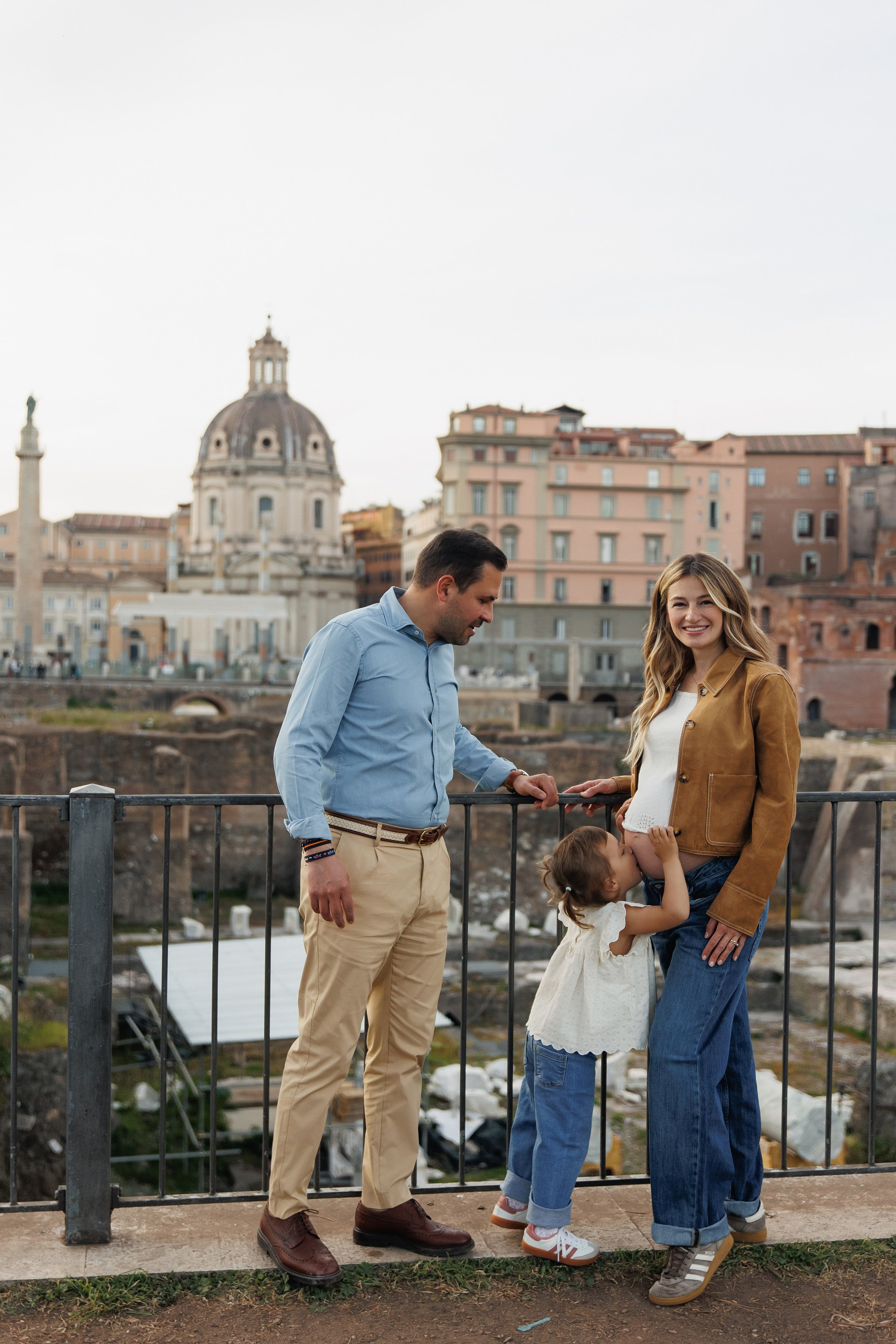 Famaly shooting in Rome. Wedding Photographer Rome Tuscany Como Sicily Puglia Amalfy Italy- Oksana Savenchuk