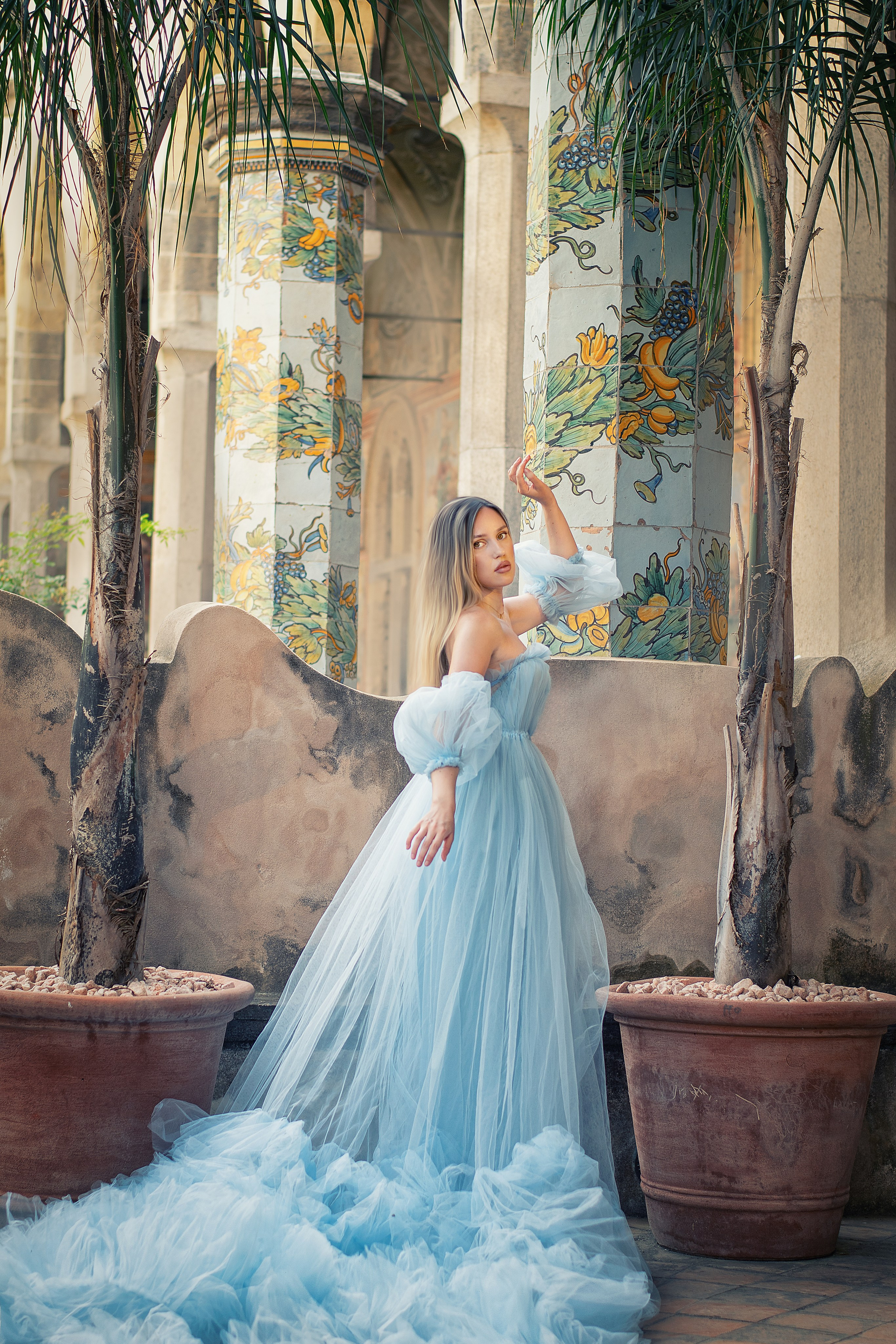 Photoshoot in tulle dresses. Фотограф в Неаполе
