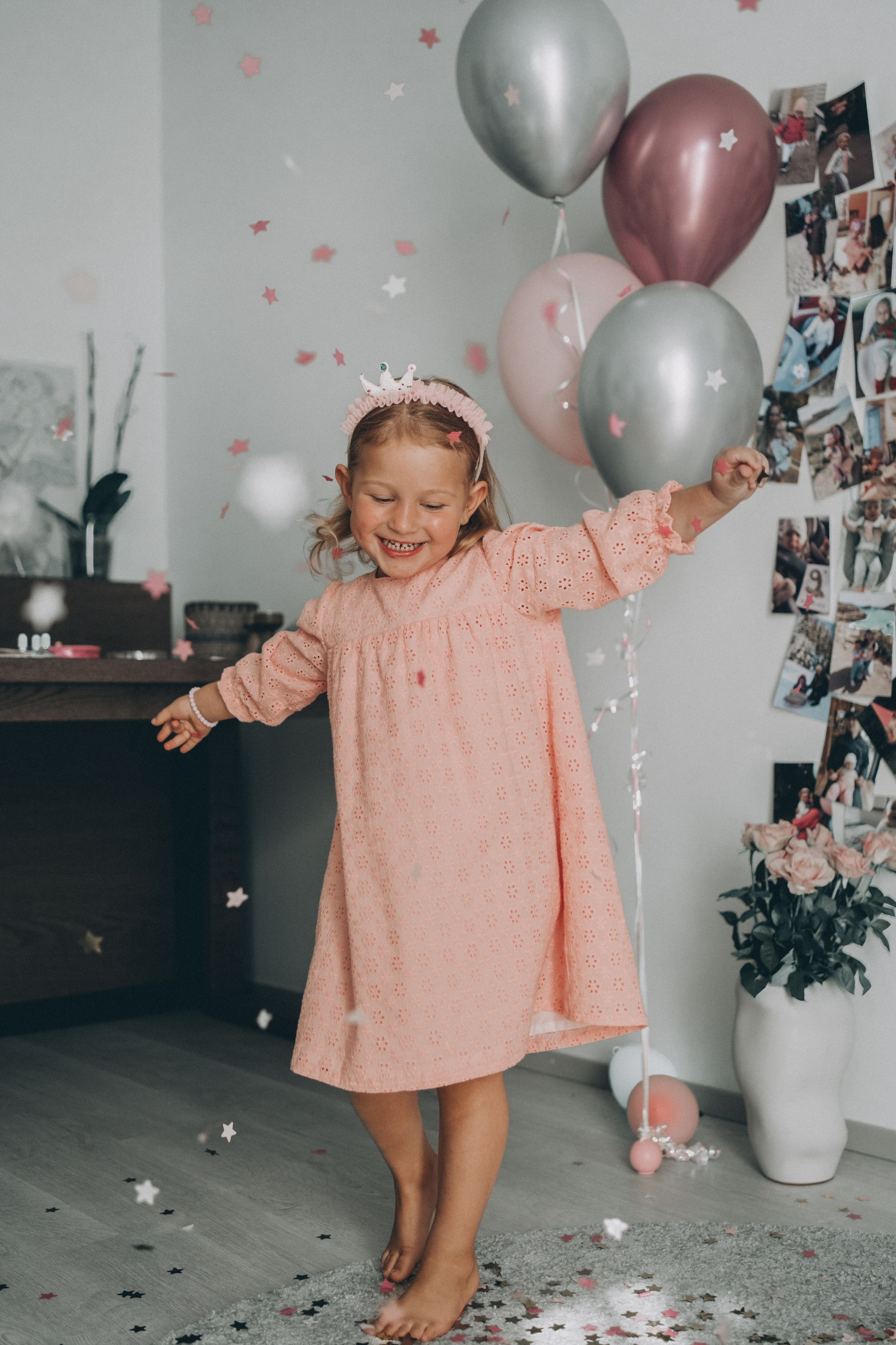Adri 3rd Bday. Family photographer in Helsinki, Victoria Guadagno