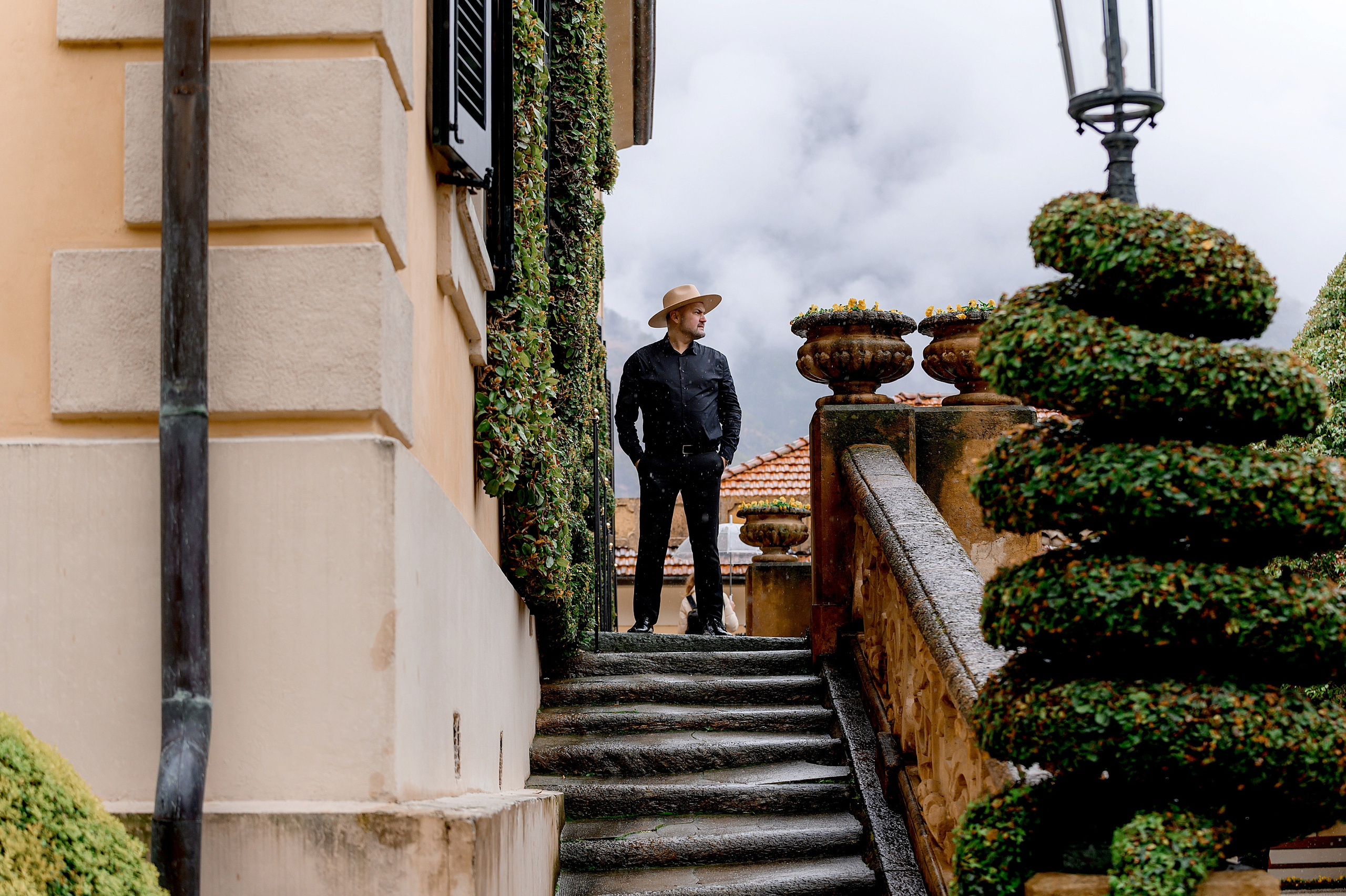 Como Evghenii. Wedding photographer from Moldova Alexey Chipchiu