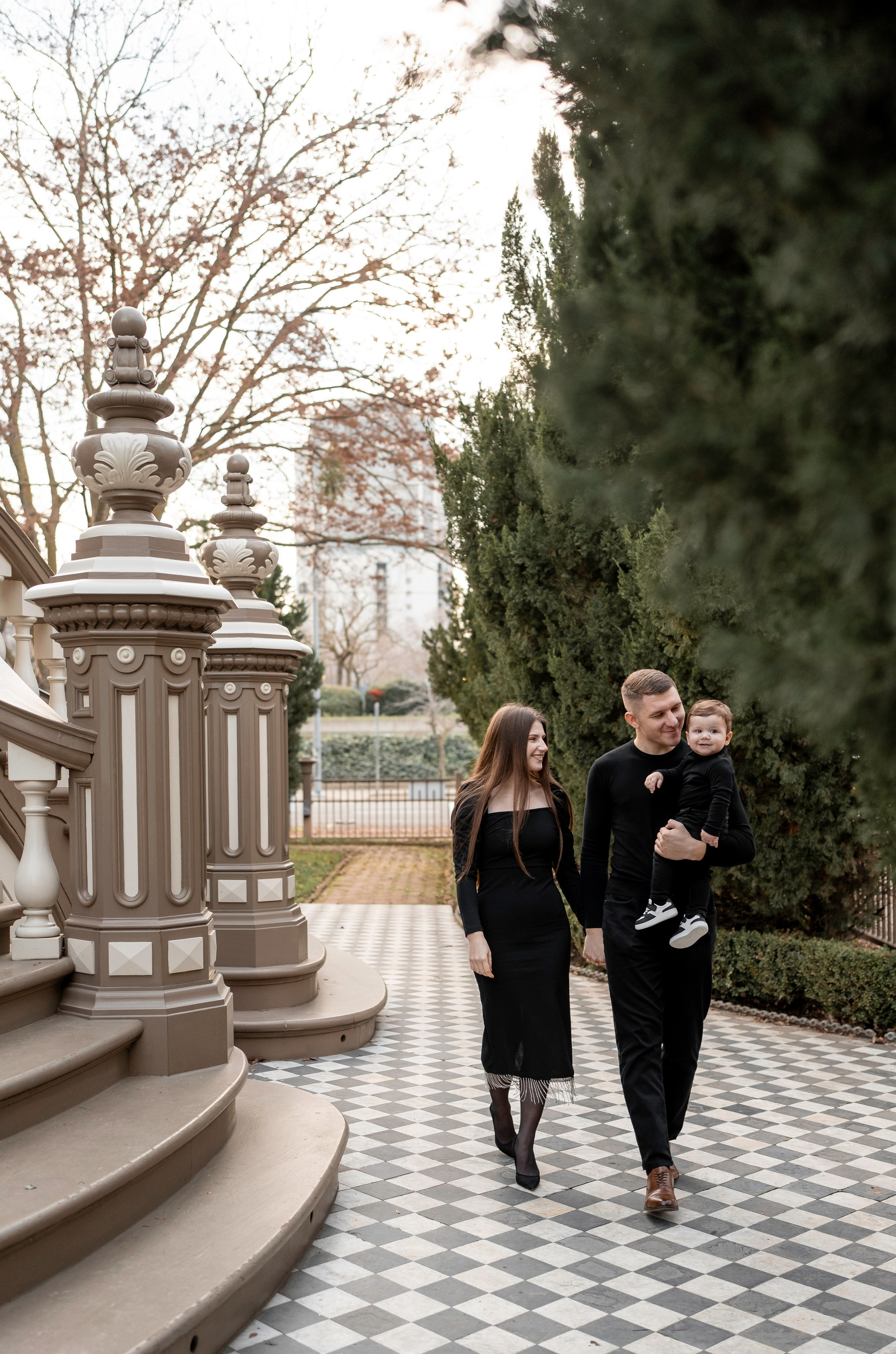 Artem, Nadia & Elisha. Family photographer in Sacramento | Sofia Pavenko