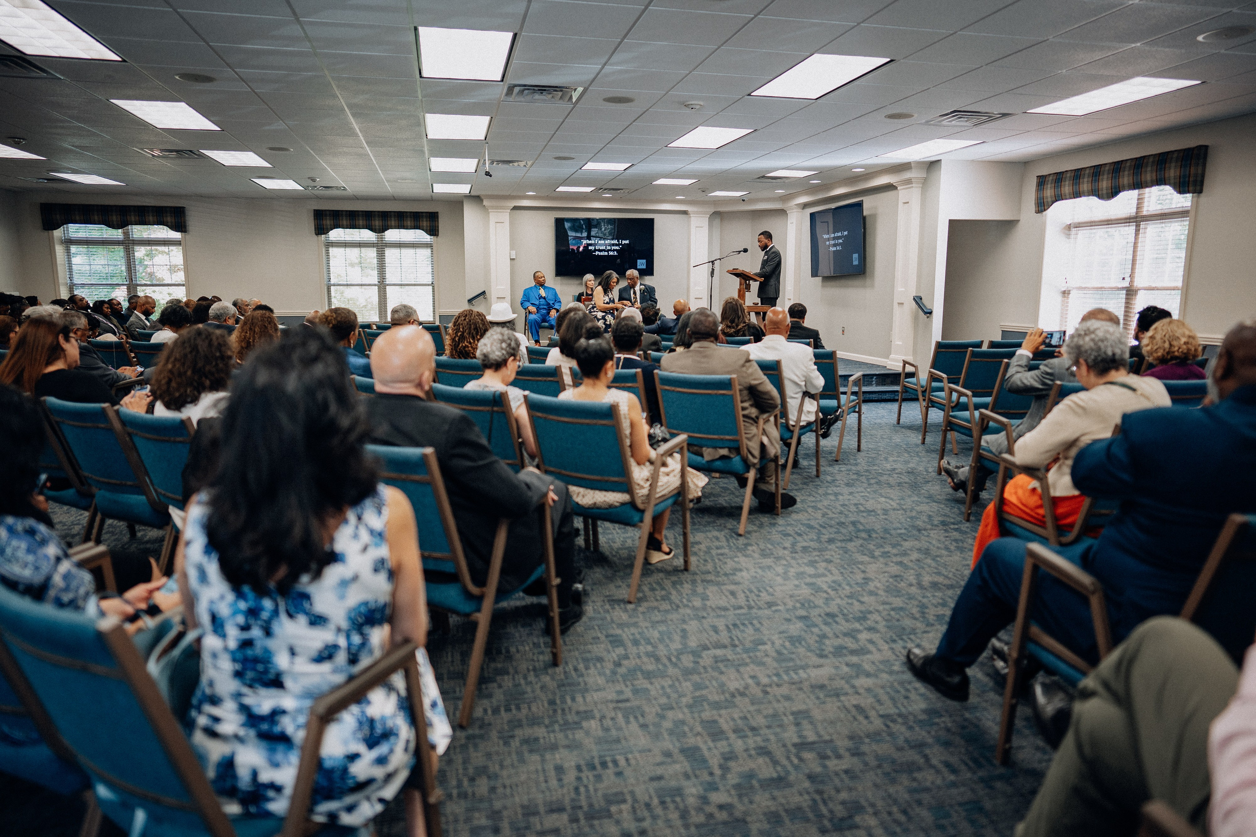 Wedding talk for an adult couple. Portrait and wedding photographer in New York