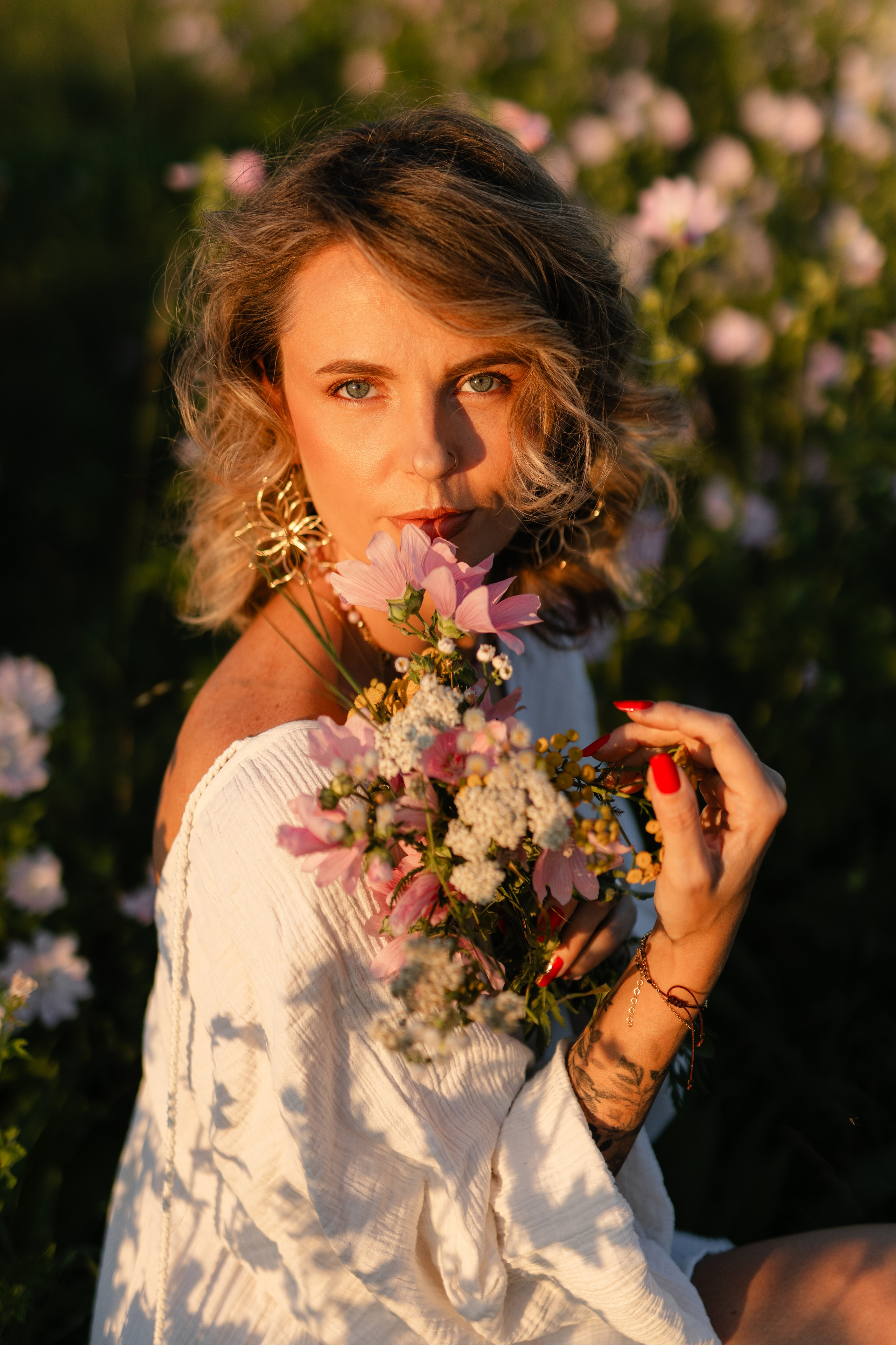 Mara — Portrait. Main