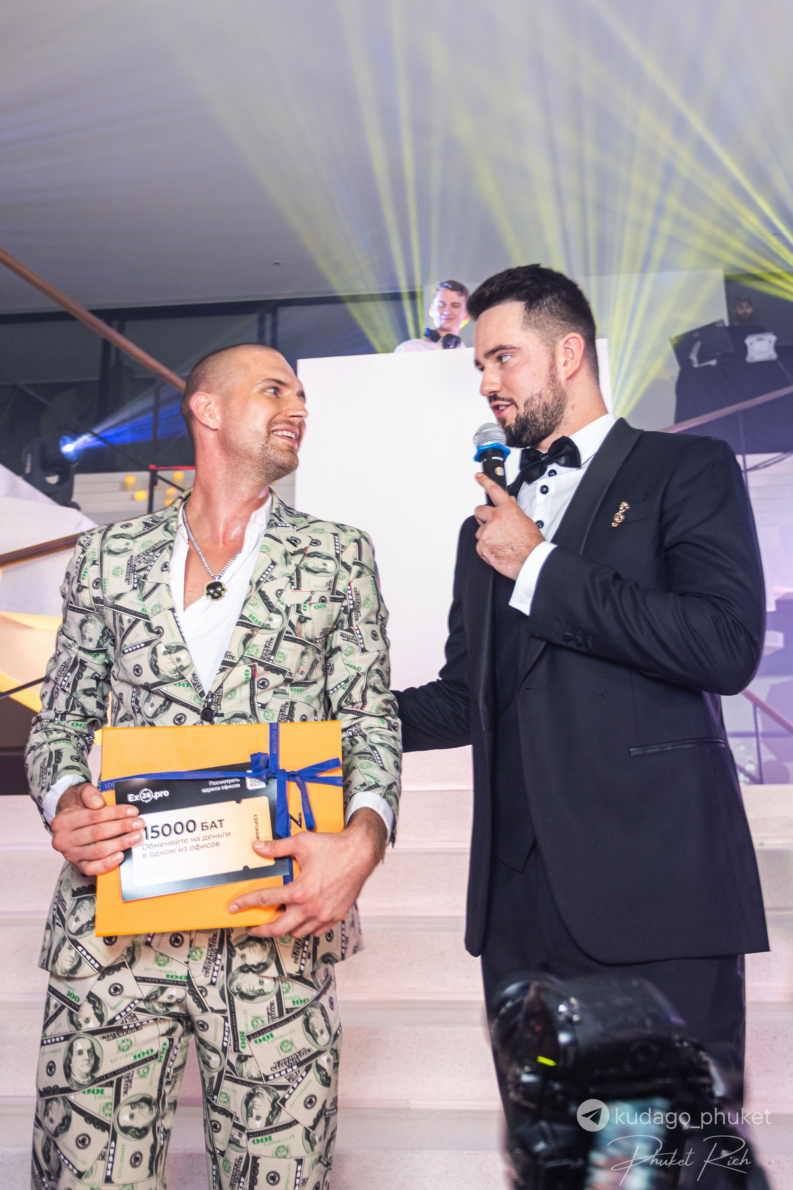 Вечеринка «Код да Винчи» | Фоторепортаж | Афиша | DAVAYSXODIM.com PHUKET. АФИША|ФОТОРЕПОРТАЖИ|ИВЕНТЫ|ПХУКЕТ