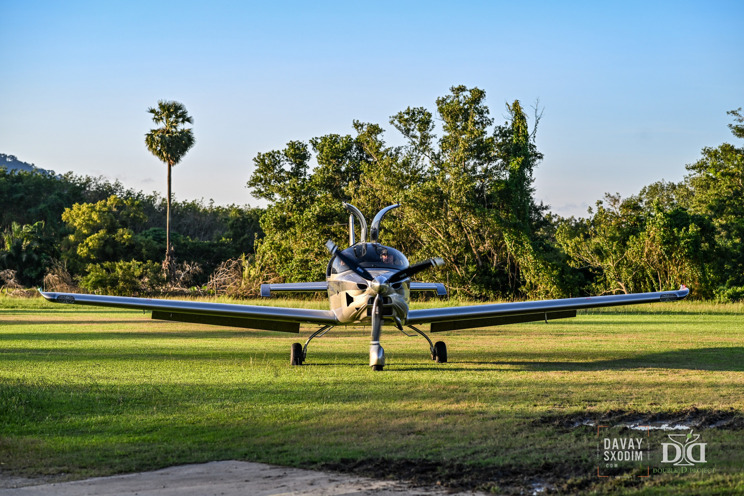 Вечеринка на аэродроме | Фоторепортаж | Афиша | DAVAYSXODIM.com PHUKET. АФИША|ФОТОРЕПОРТАЖИ|ИВЕНТЫ|ПХУКЕТ