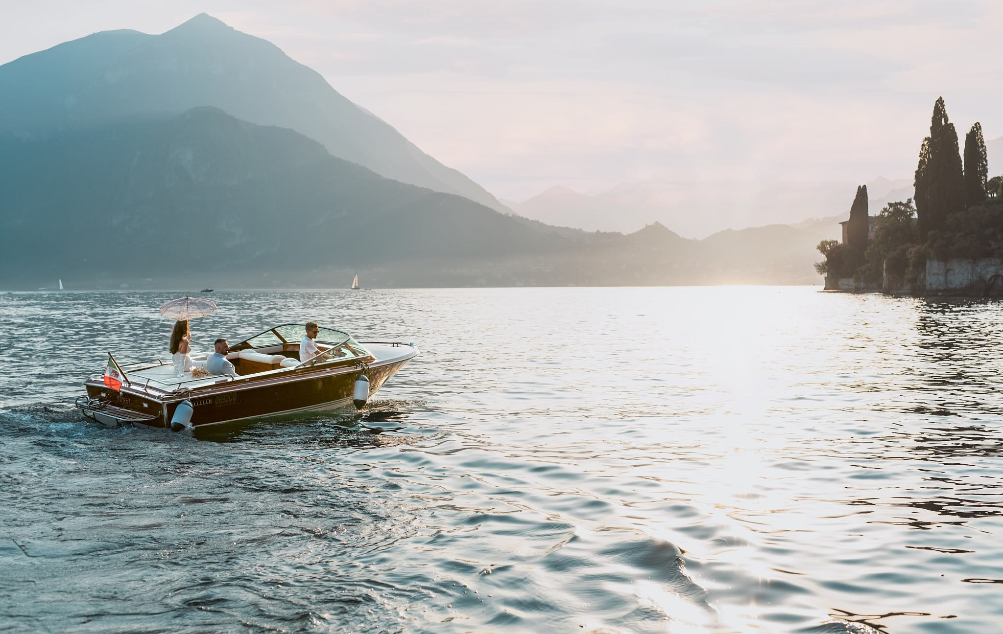 Persida & Ergys. Fotografo matrimonio Lago di Como Ferrari Media Production
