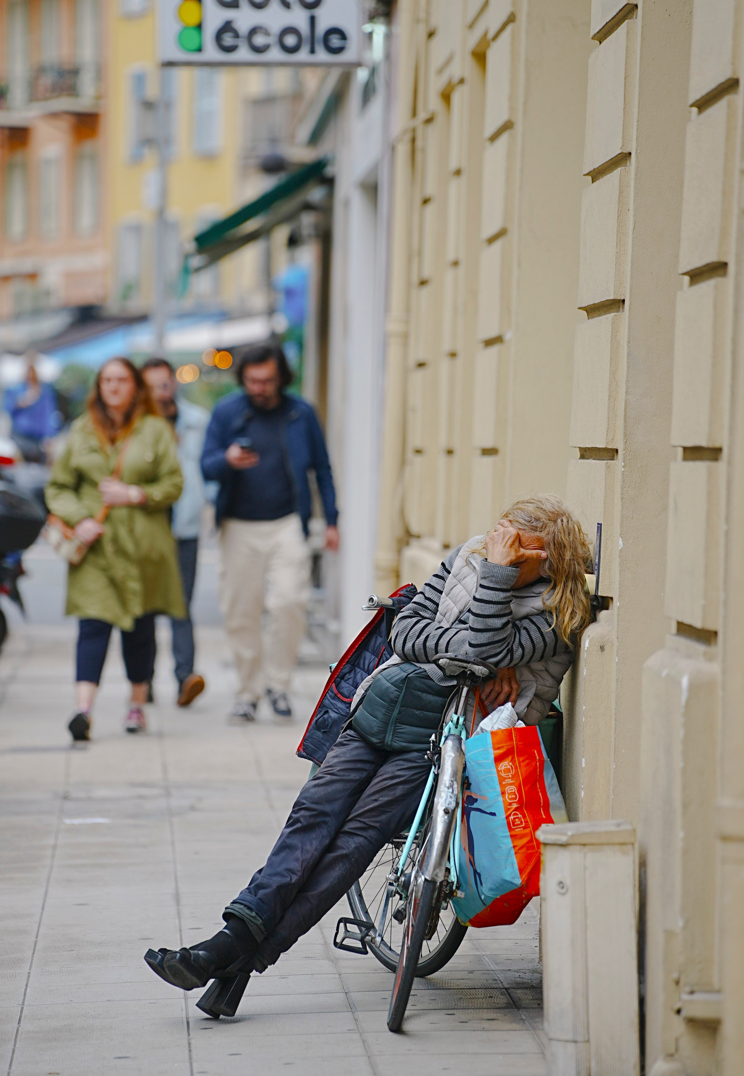 ЕВРОТУР. Стрит-фотография, полная абсурда, идиотизма и красоты