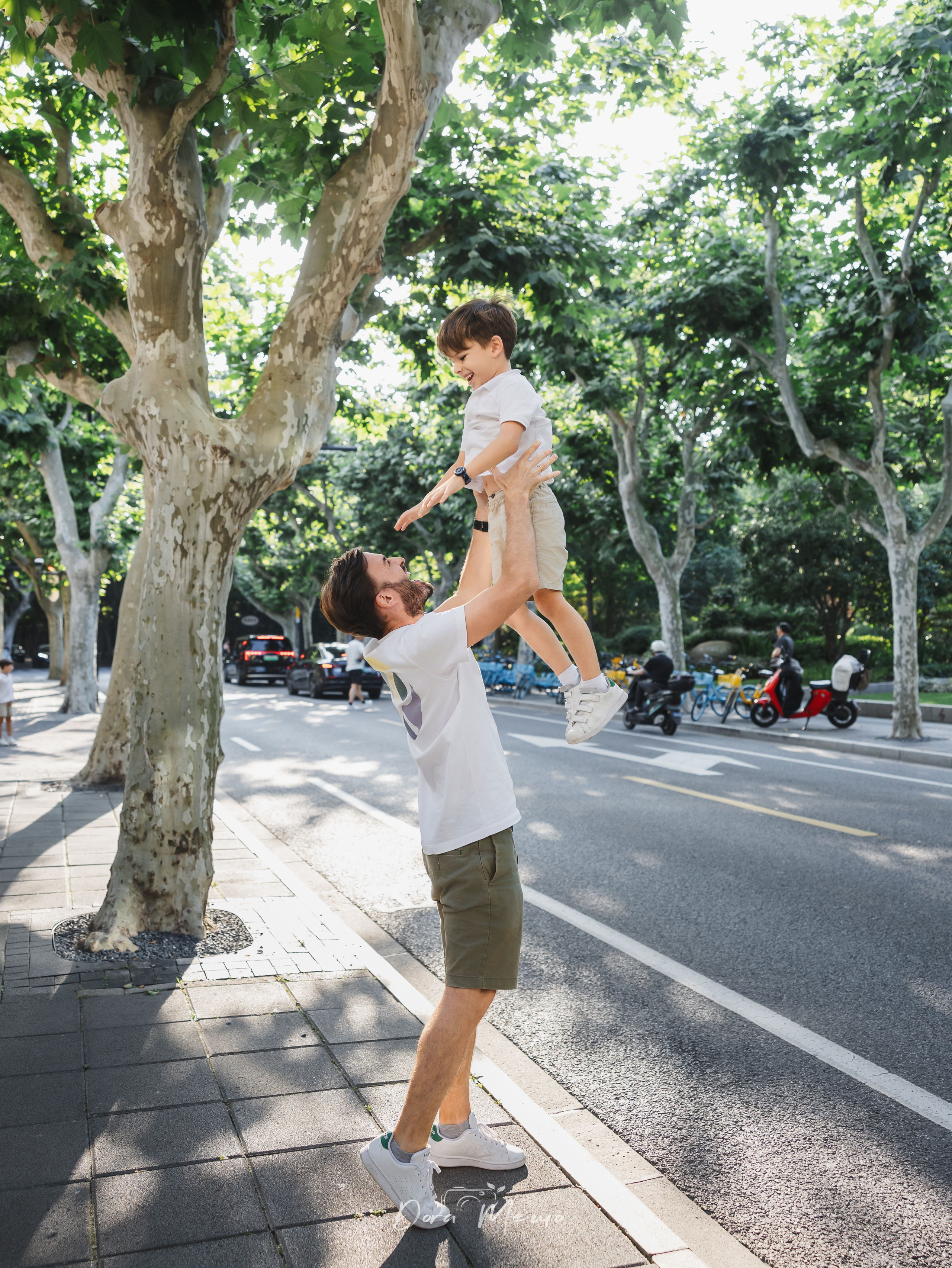 A Spanish Family of Six in Shanghai | Shanghai Family Photographer