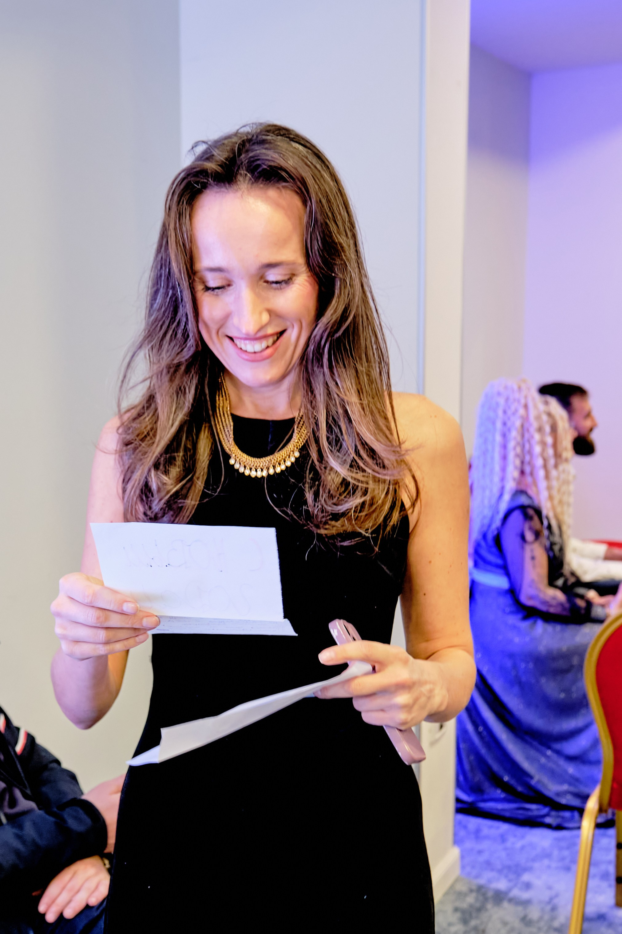 Фоторепортаж з благодійного Новорічного балу у Чорногорії. Портретний фотограф Альона Новгородцева