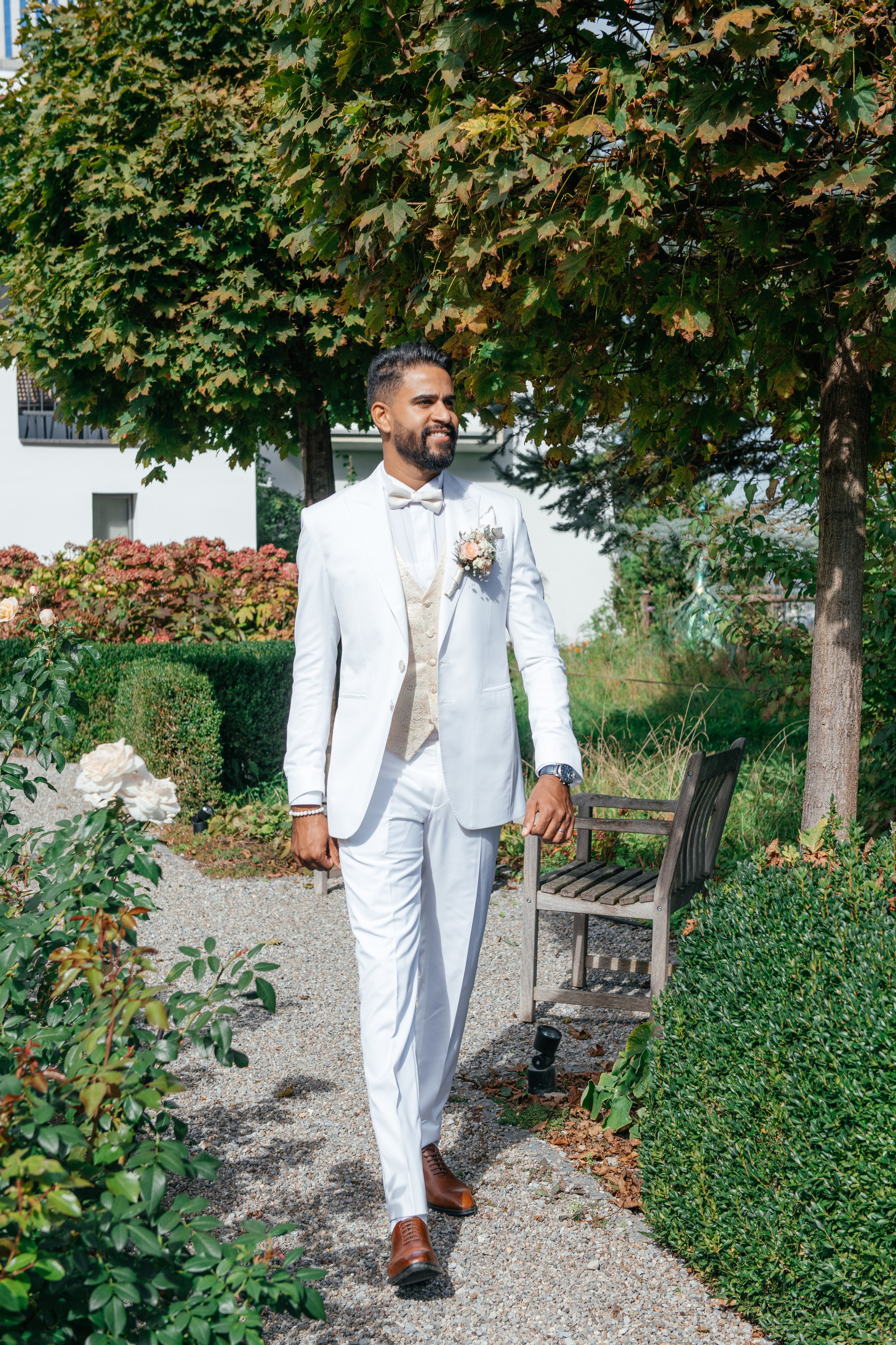 FLORENCE & JAMAL Dübendorf, Switzerland. I am Elena Altendorfer. Wedding photographer in Zurich and Switzerland