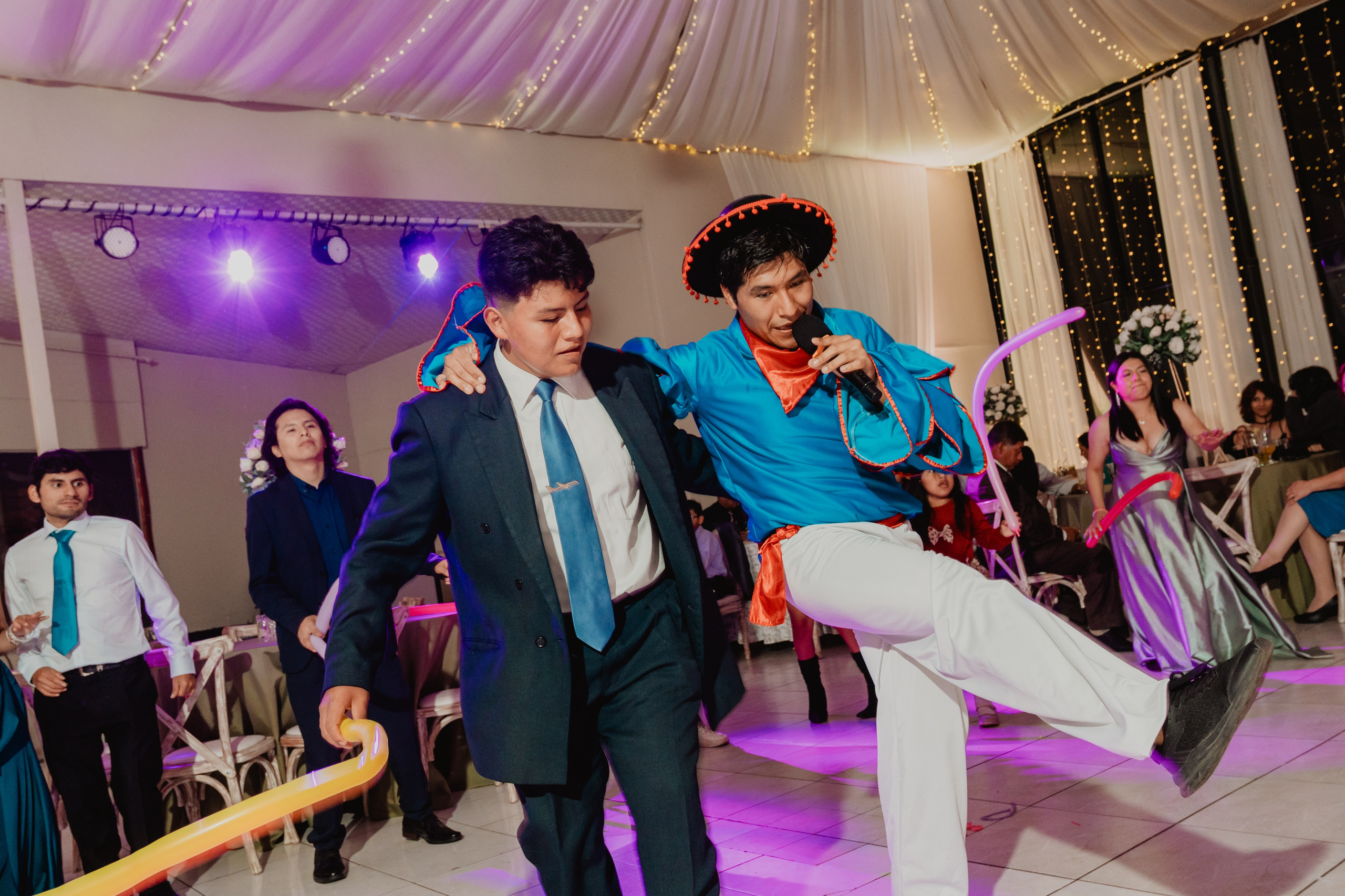 FERNANDO + MARIBEL | BODA RELIGIOSA. Studio KVTA | Fotografía y Video de Bodas en Arequipa