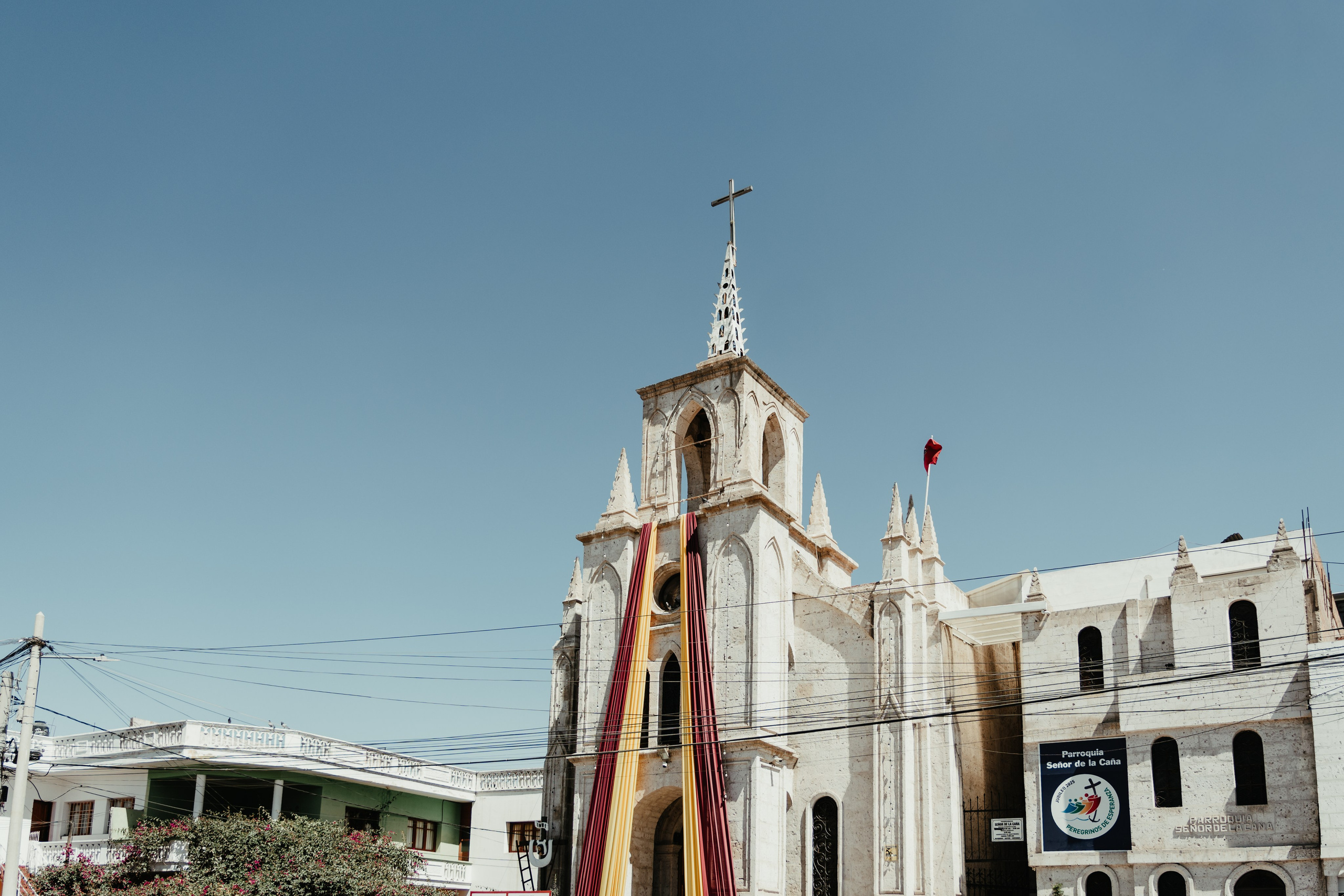 VANESSA + FRANKLIN BODA RELIGIOSA. Studio KVTA | Fotografía y Video de Bodas en Arequipa