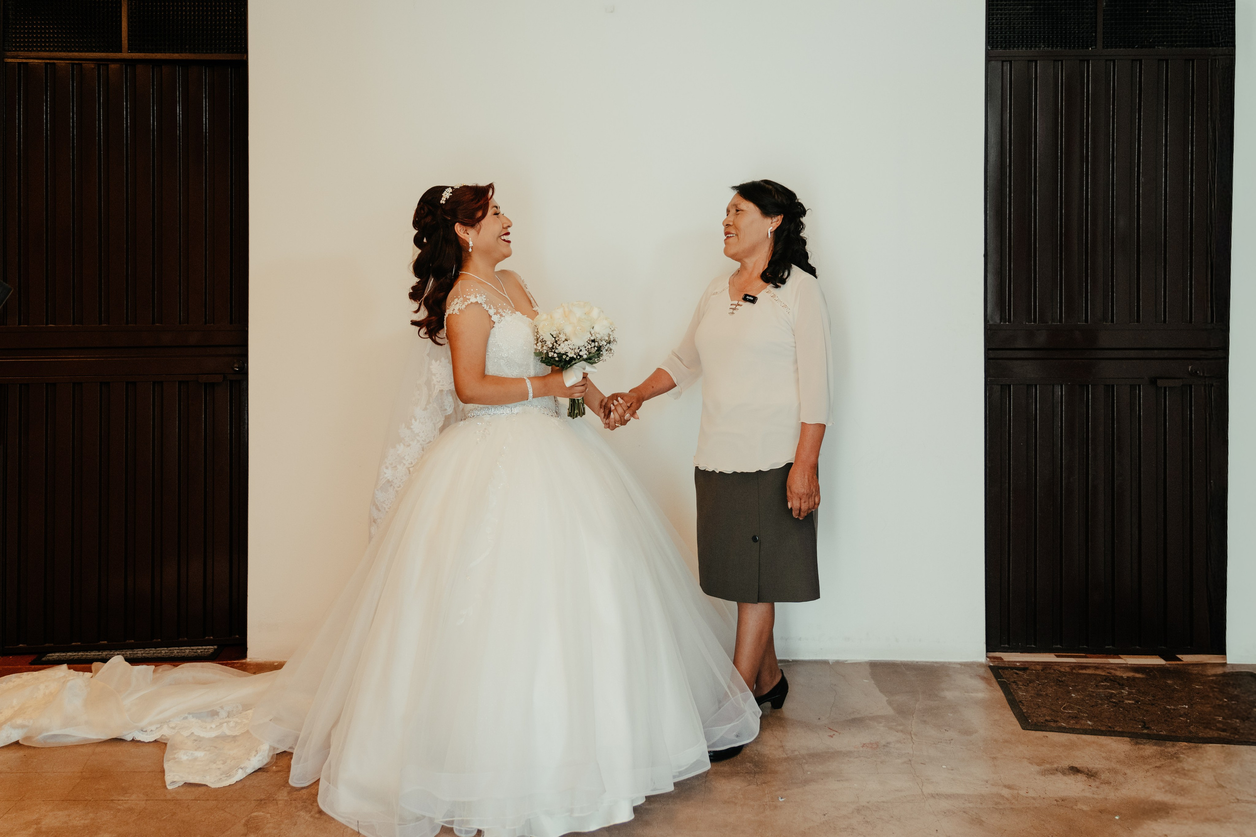 VANESSA + FRANKLIN BODA RELIGIOSA. Studio KVTA | Fotografía y Video de Bodas en Arequipa