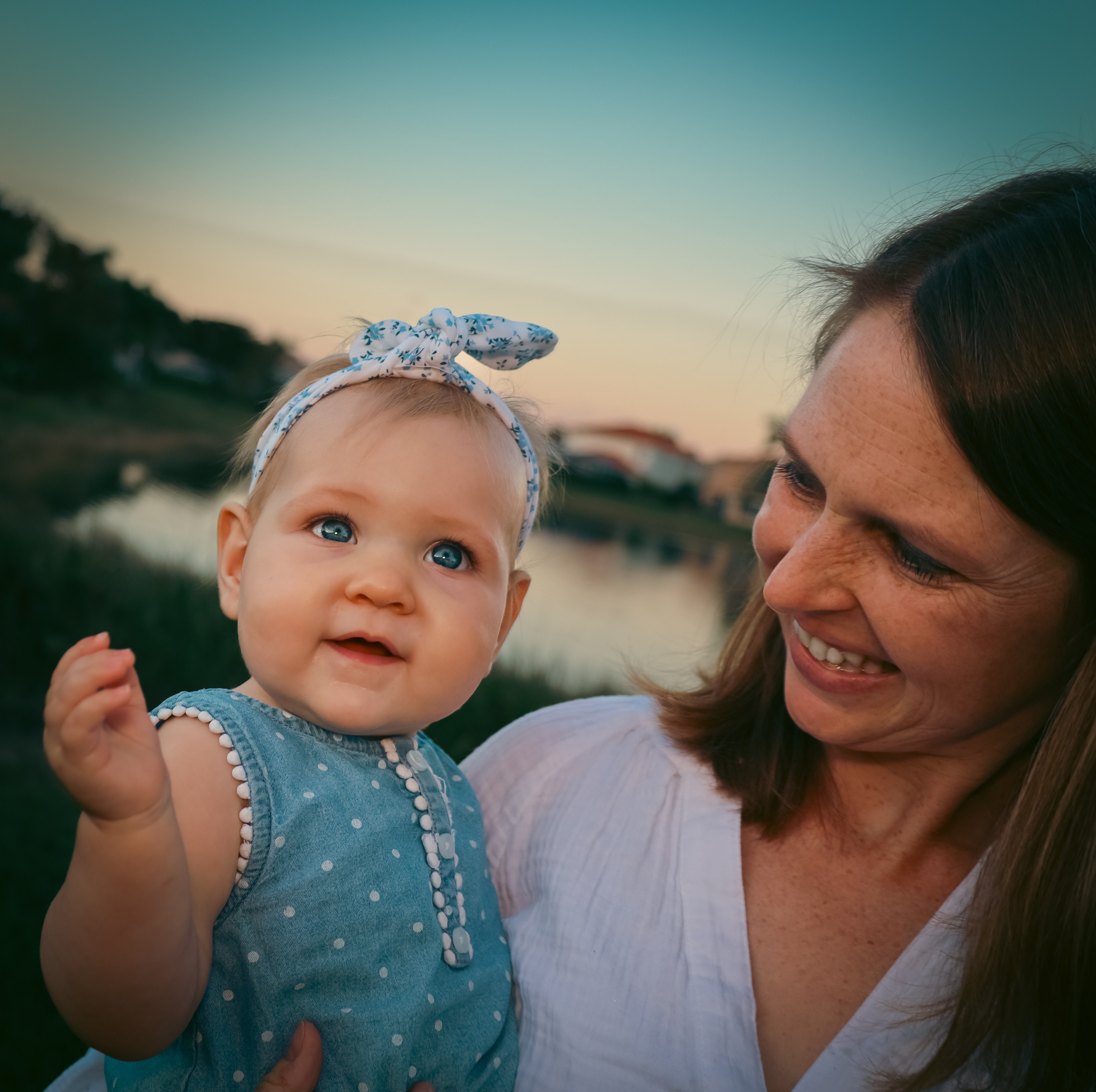 Family Photo Sample D. Out and About 239