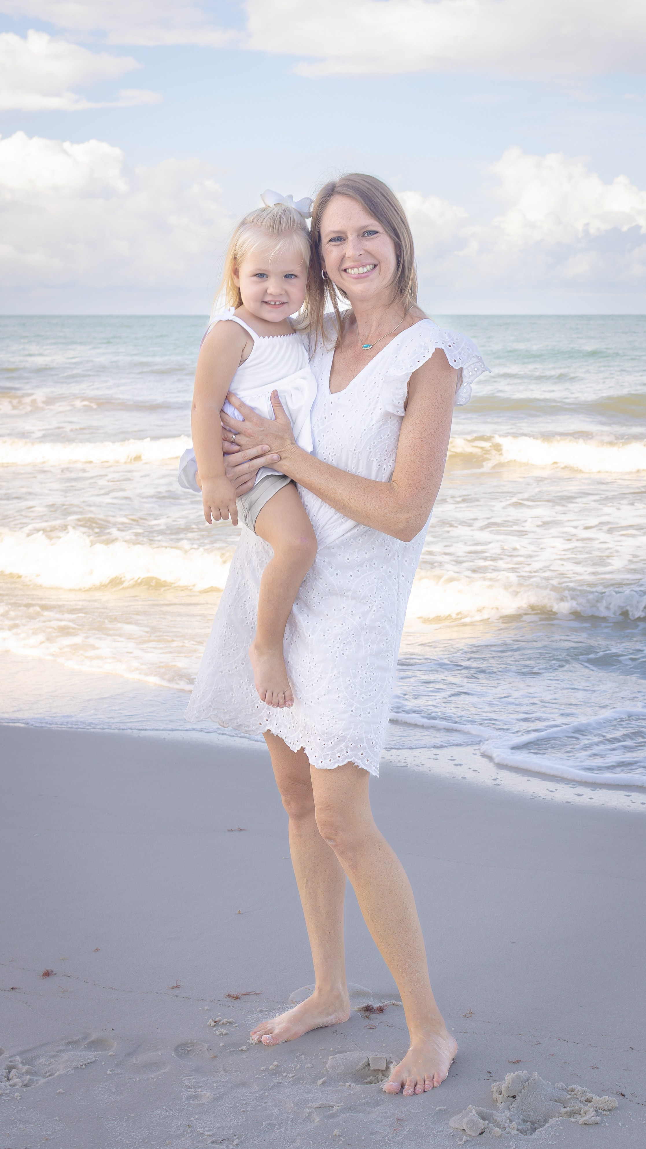 Jon and Brooke Beach Photography 2025. Out and About 239