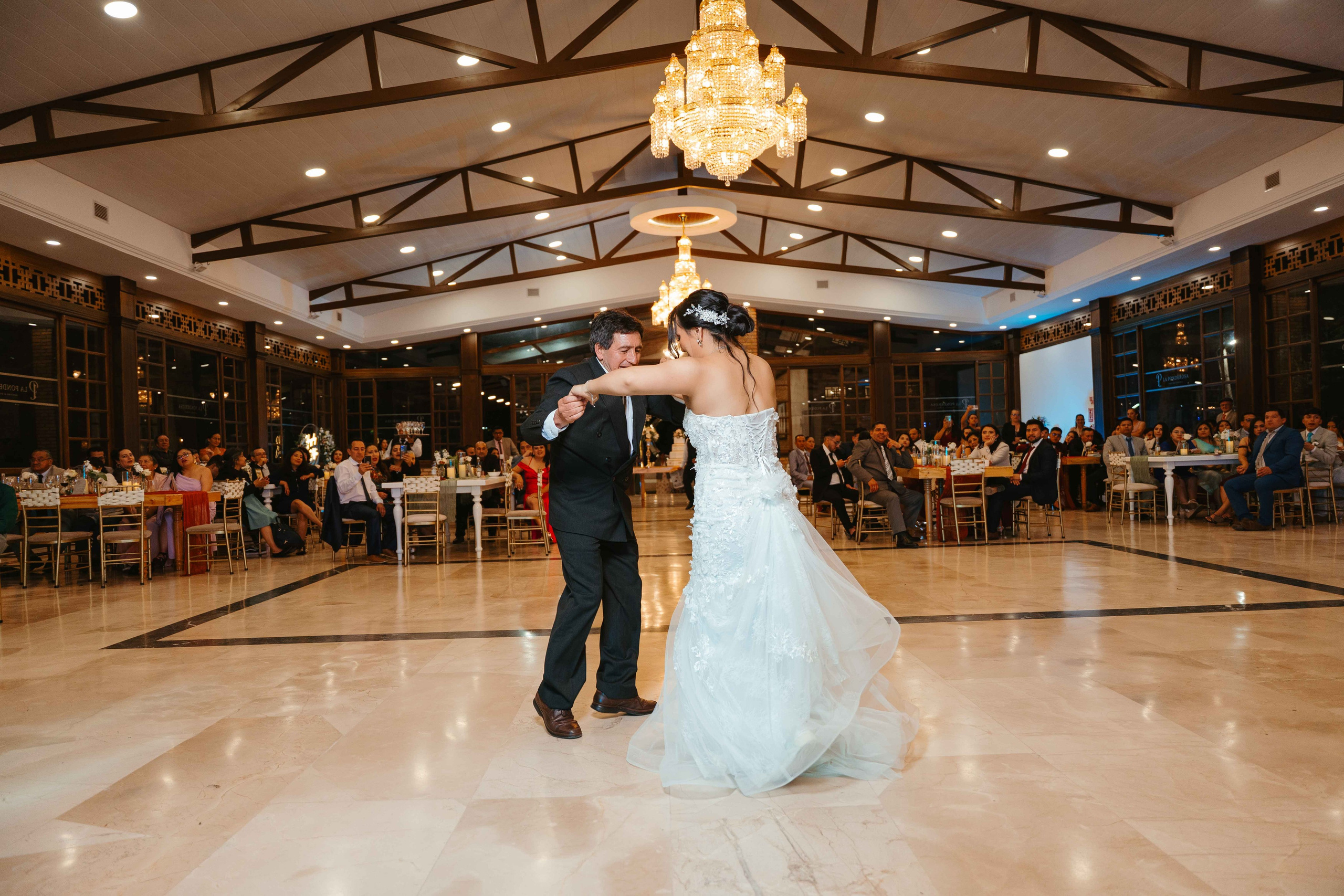 Karol y Jairon. Fotógrafo de bodas en Loja Ecuador | Piero Alvarez PH