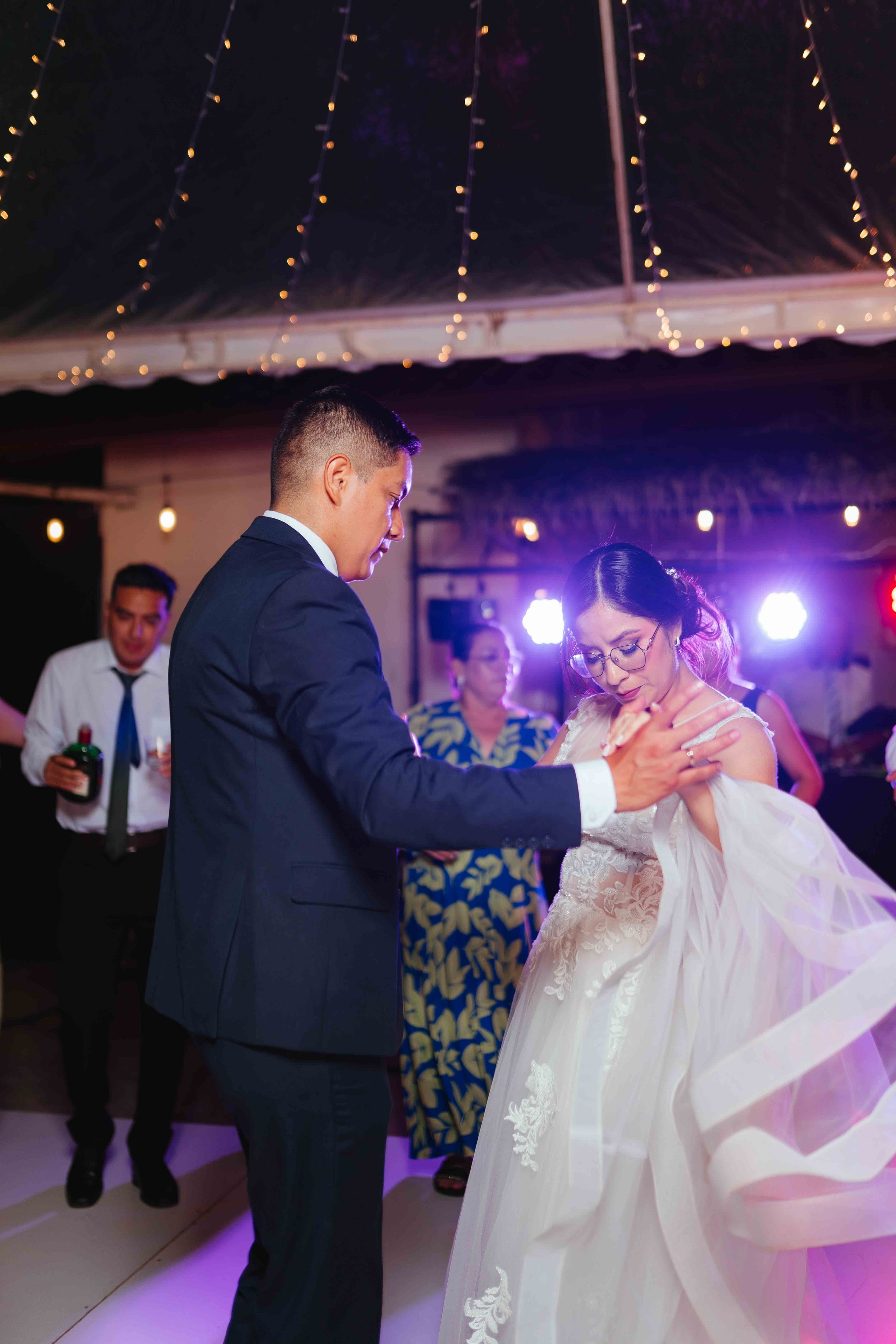 Jennifer y Vladimir. Fotógrafo de bodas en Loja Ecuador | Piero Alvarez PH