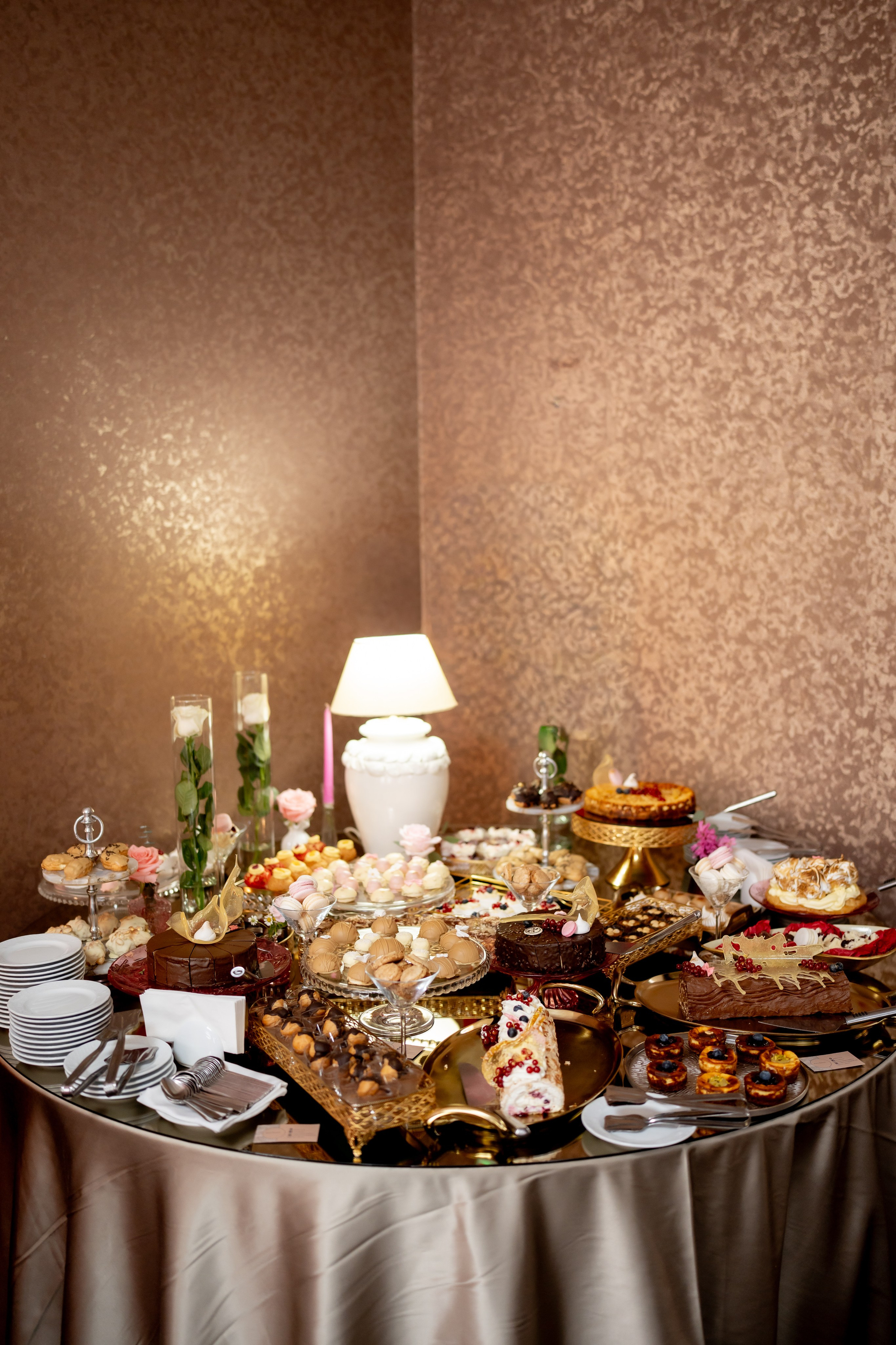 Ilinca. Mark Fazakas — Wedding Photographer