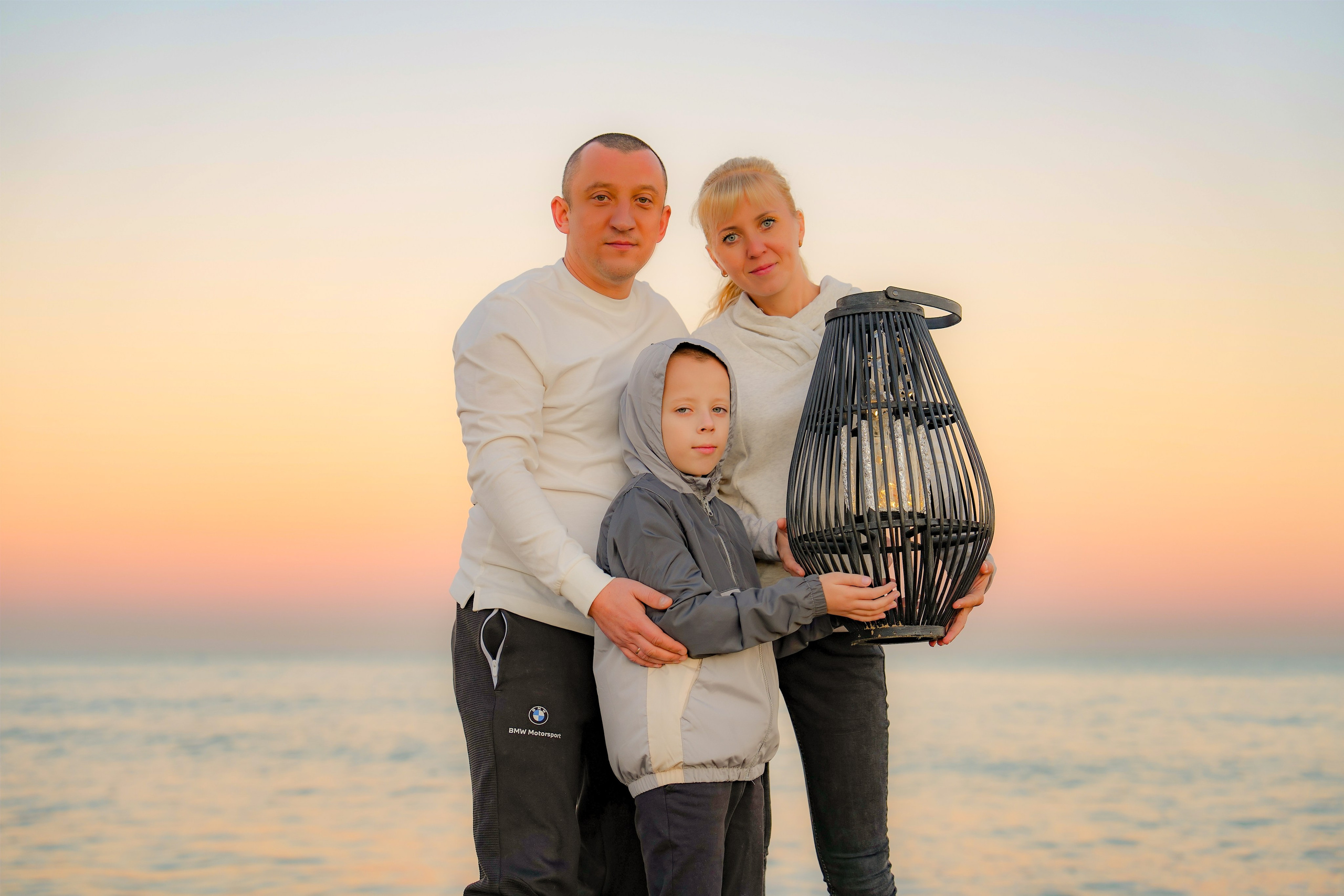 VIKA Y FAMILIA. Fotógrafa Olena Petryk. Realizo sesiones de fotos en Puerto de Sagunto